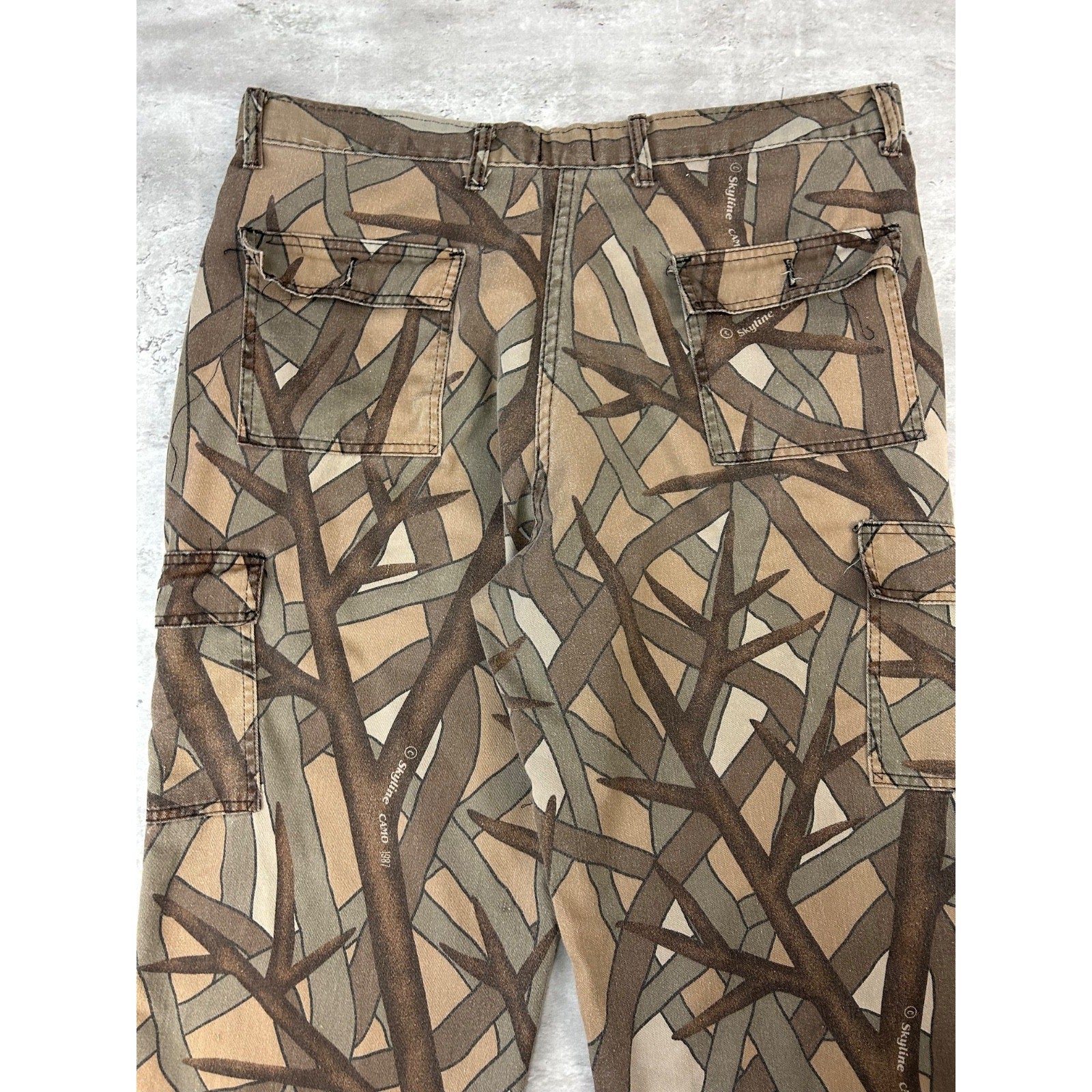Vintage 1987 Streamline Camo Hunting Style Pants Shirt Size 39