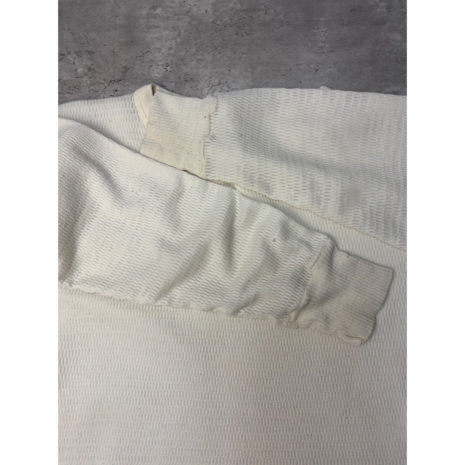 Vintage 1970s Hanes Waffle Print Thermal Long Sleeve T-Shirt Size XL