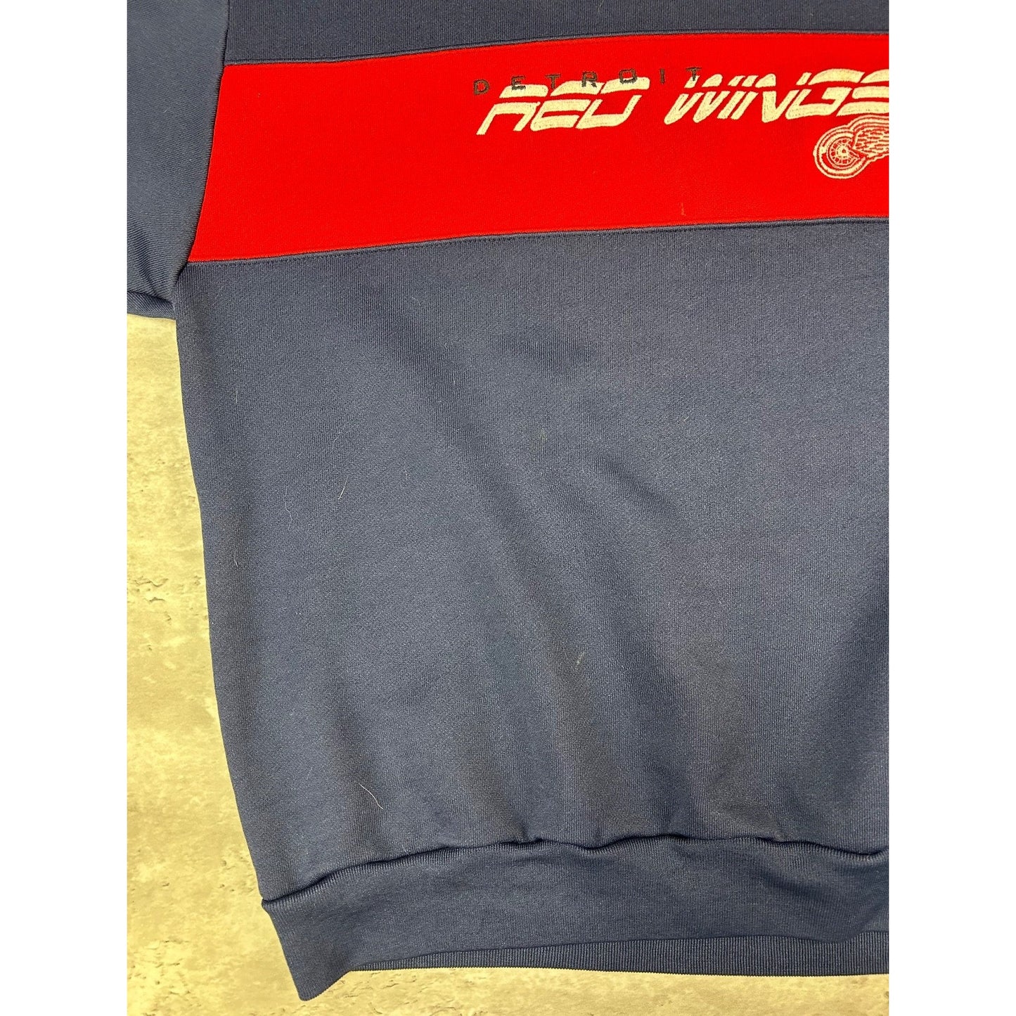 Vintage 90s Detroit Red Wings NHL Embroidered Spellout Sweatshirt Size Large