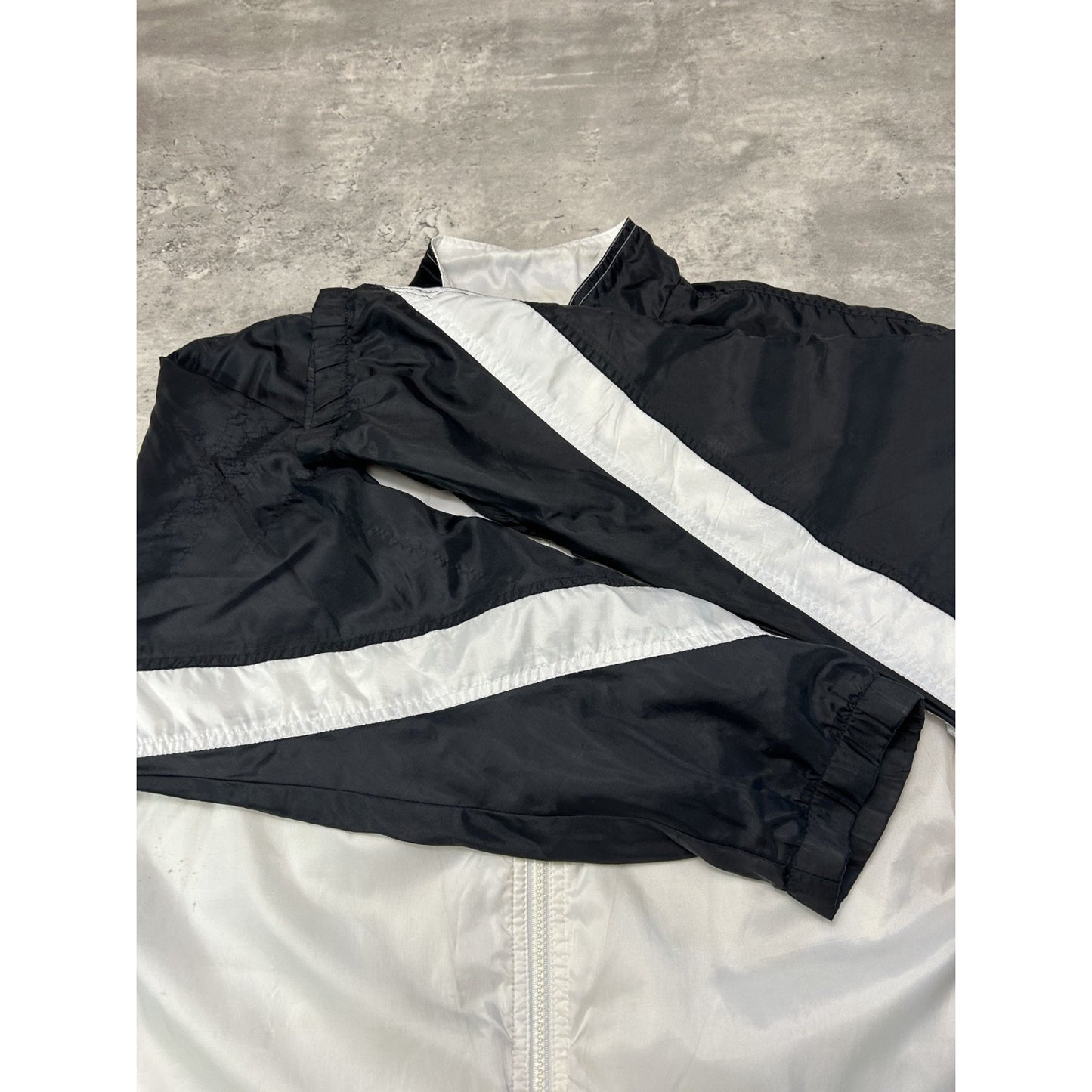 Vintage 90s Nike Graphic Swoosh Nylon Two Tone Windbreaker Jacket Size XL YOUTH