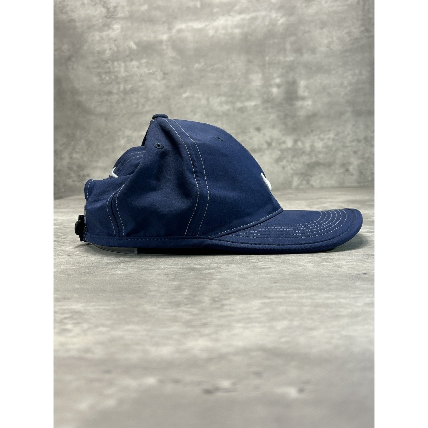 Nike Golf Embroidered Swoosh Strapback Hat OSFA