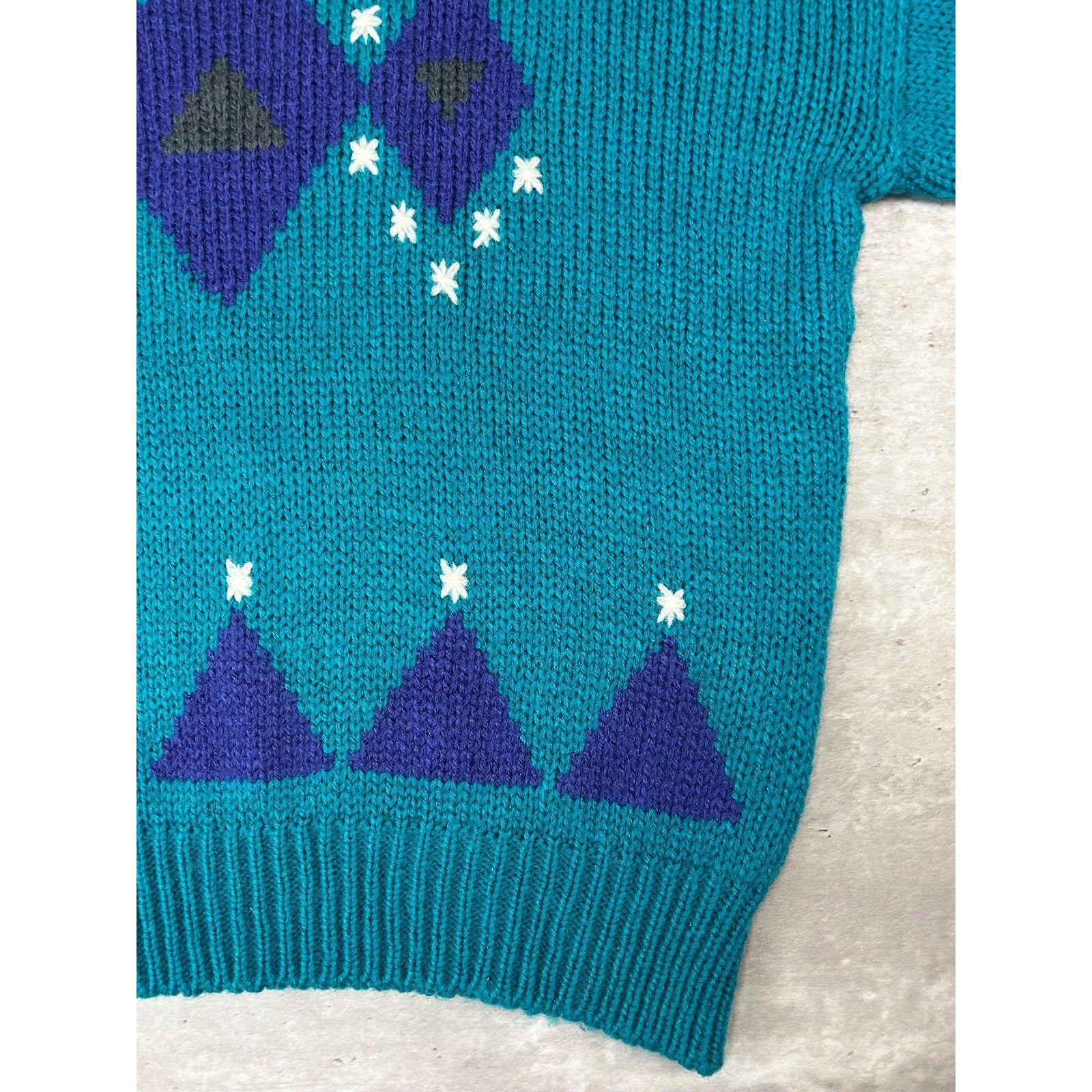Vintage 80s/90s Sundays Geometric Print Pullover Knit Sweater Size Large