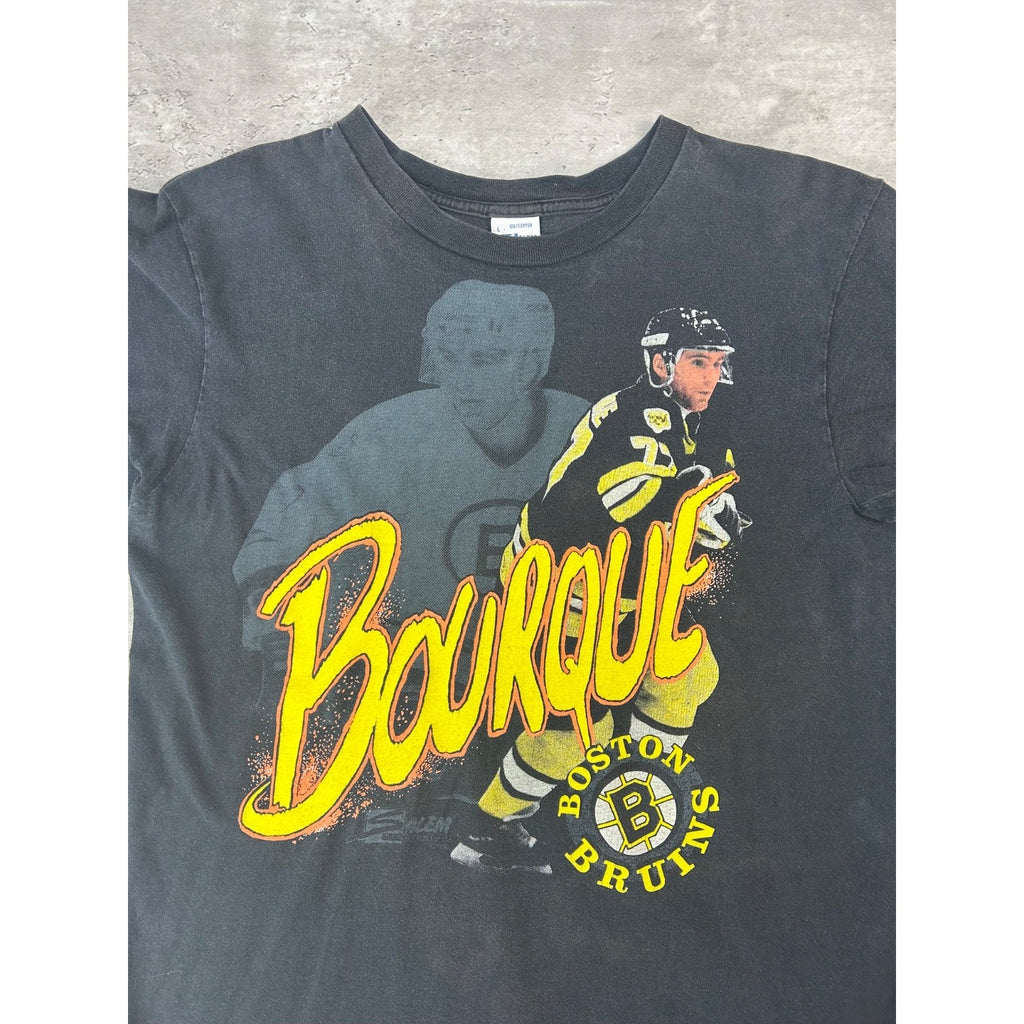 Vintage 90s Ray Bourque #77 Boston Bruins NHL Player Graphic T-Shirt Size Large