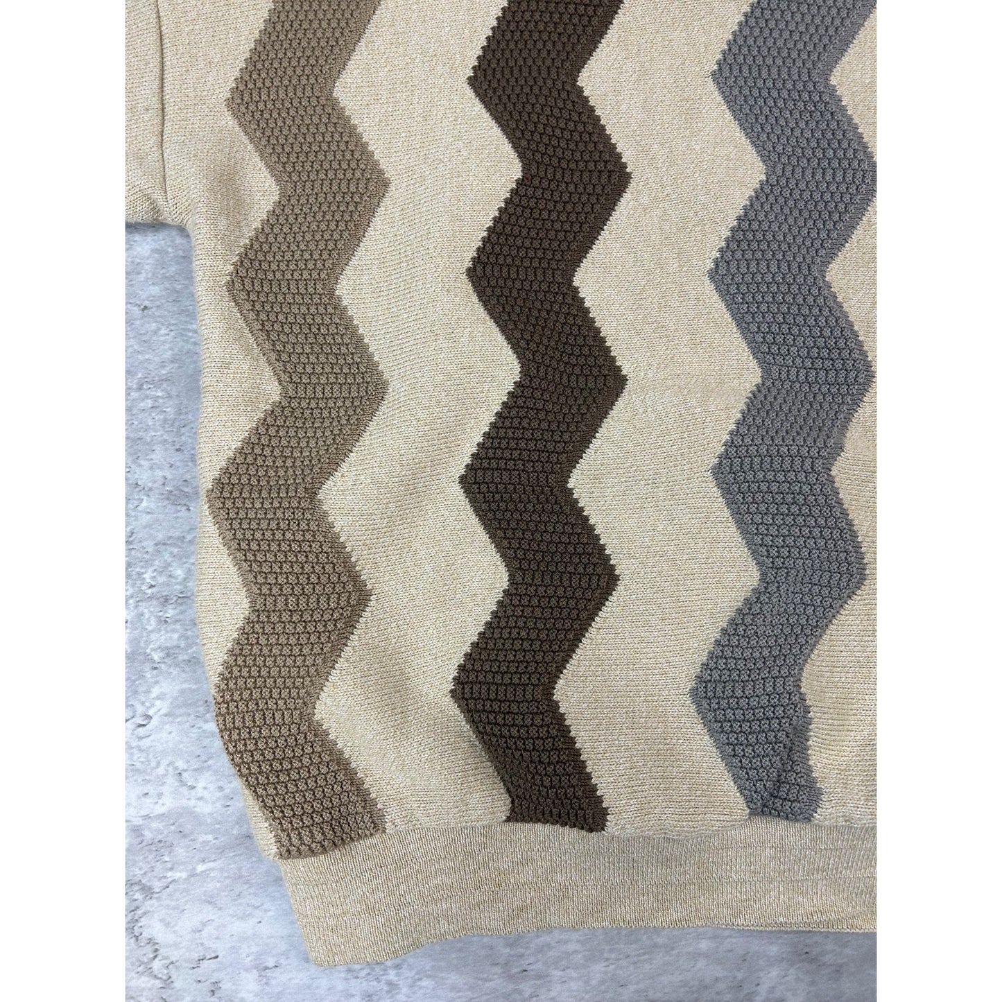 Vintage 90s Tundra Zig Zag Striped Print Pullover Knit Sweater Size Medium