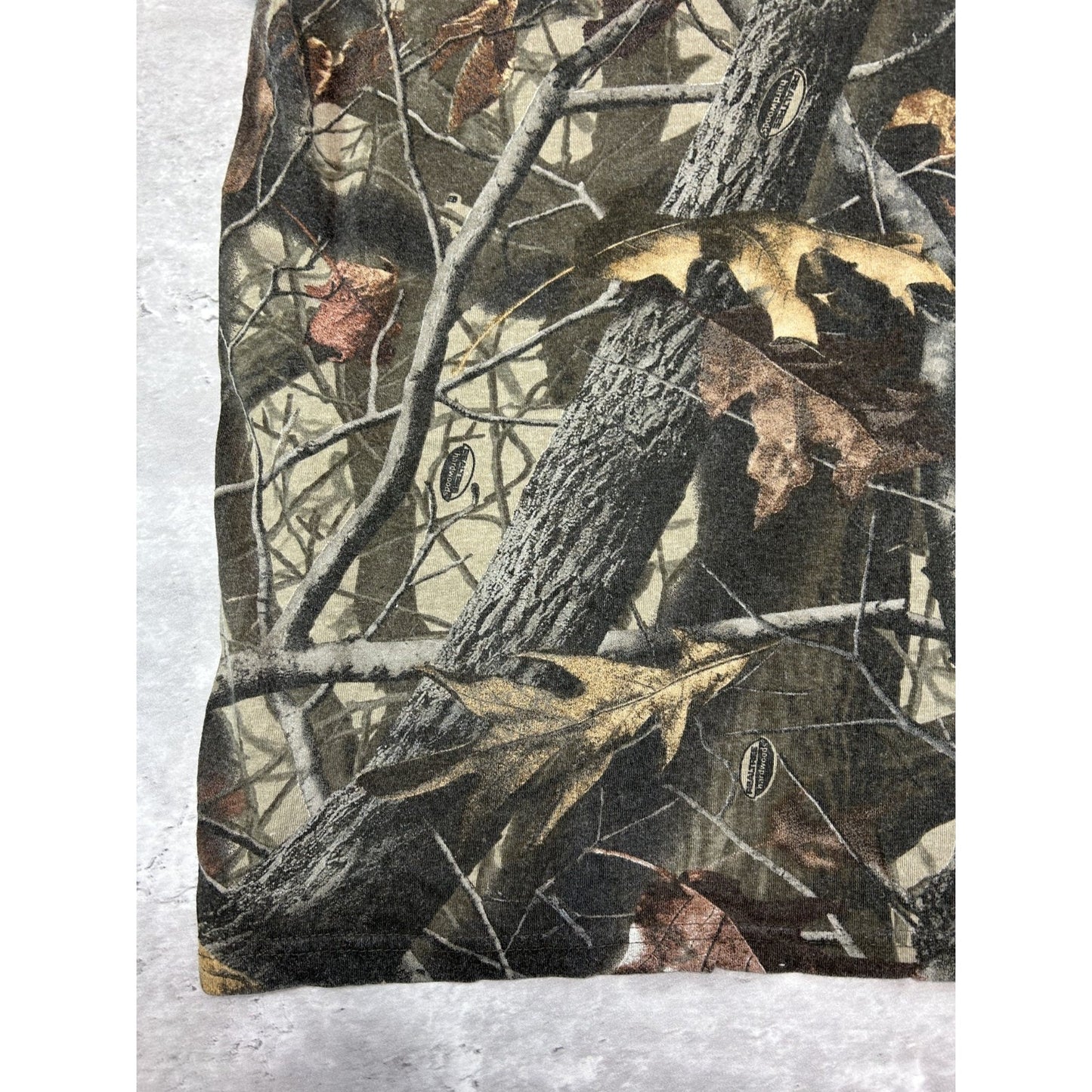 Vintage Realtree Hardwoods Tree Camo Hunting Pocket T-Shirt Size XL