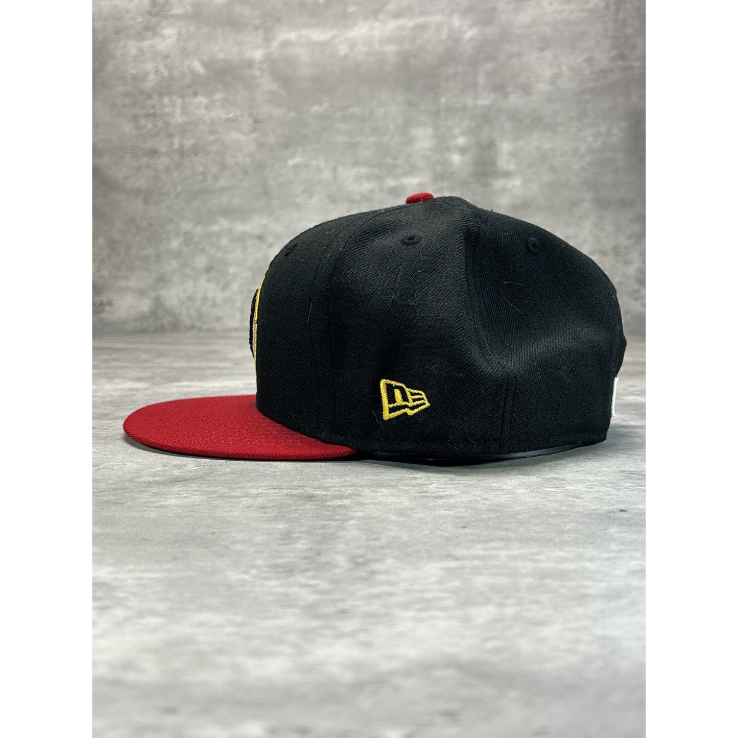 Buffalo Bisons MiLB Embroidered Logo Baseball Fitted Hat Size 7 3/8