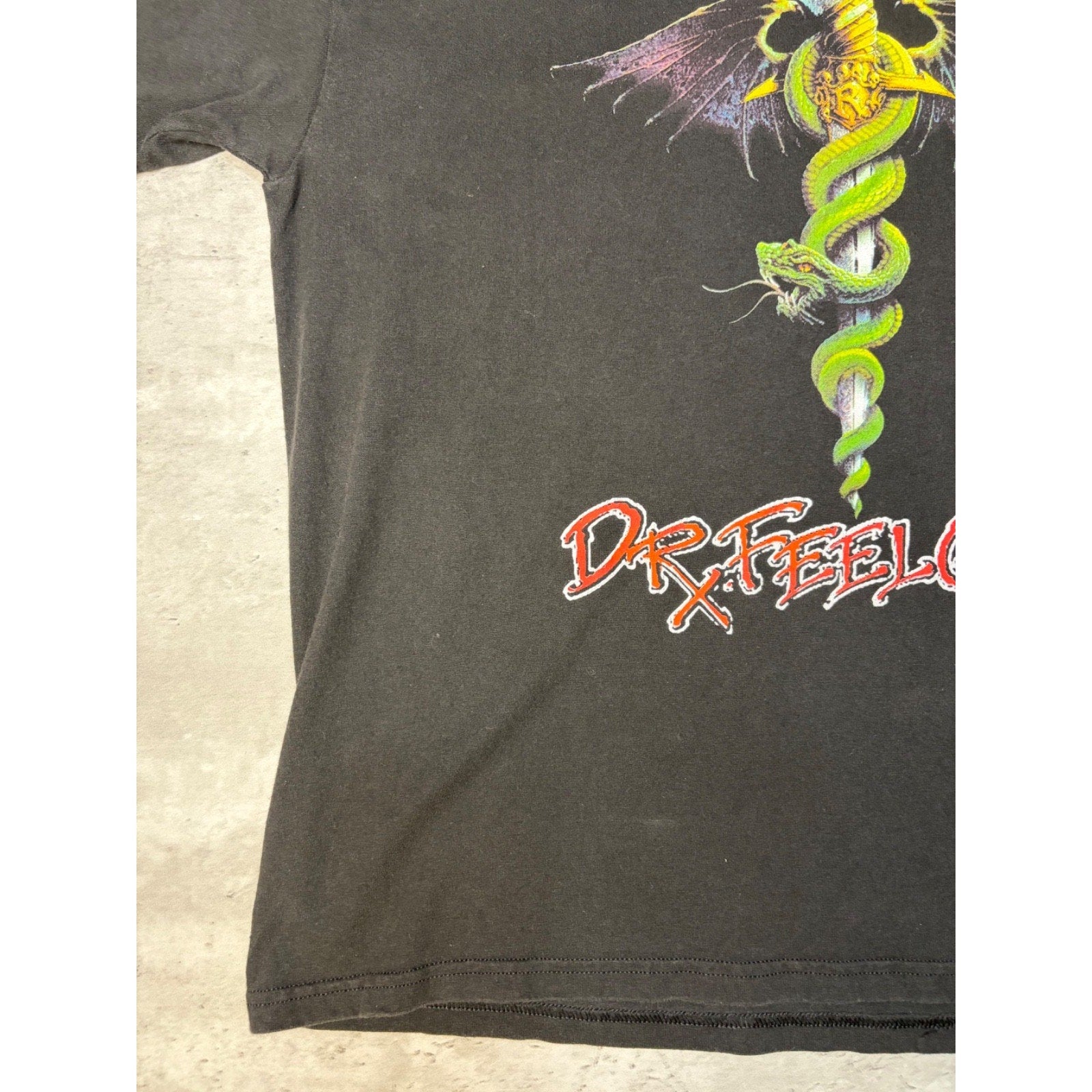 Vintage 2003 Motley Crue Dr. Feelgood Metal Music Graphic T-Shirt Size XL