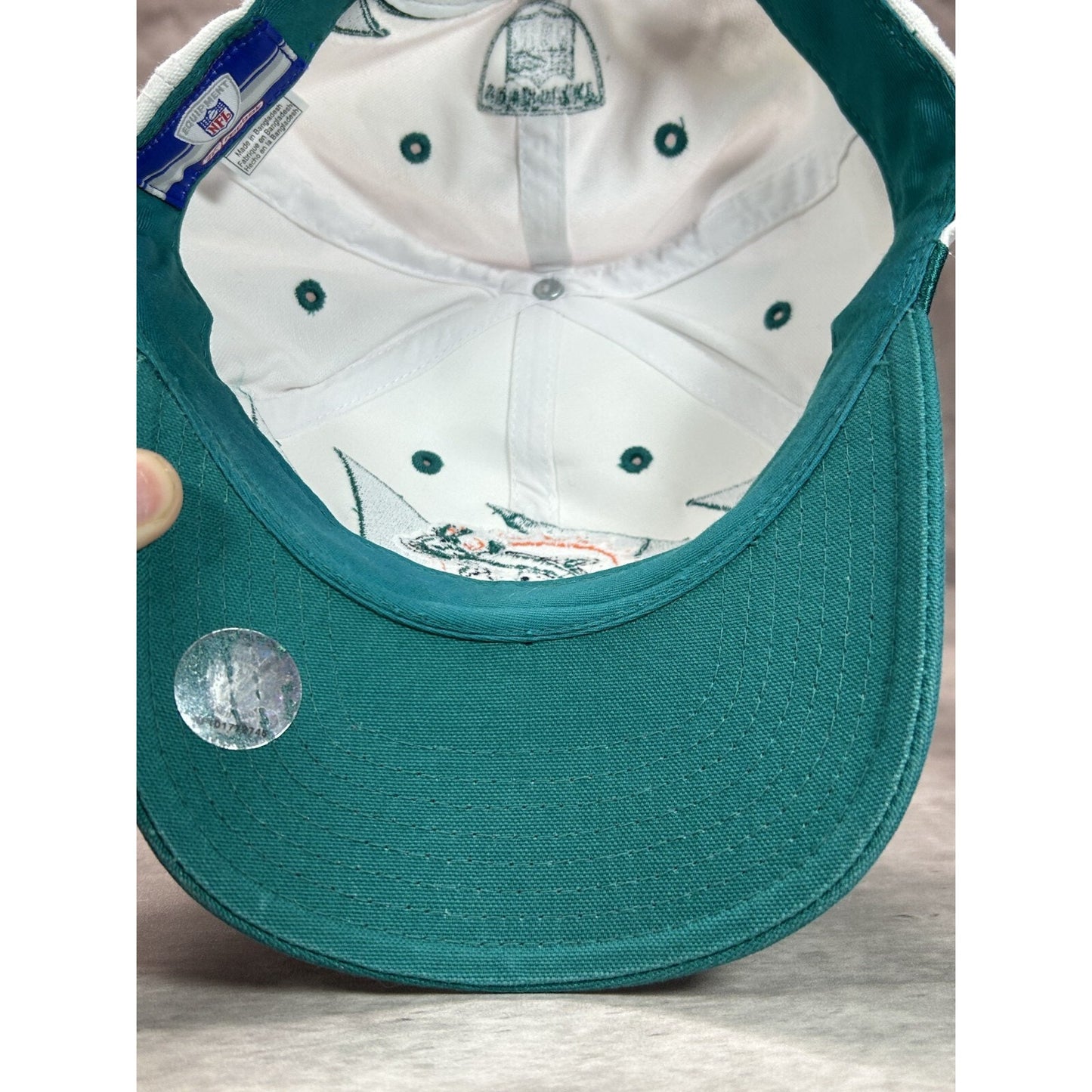 Vintage 2000s Miami Dolphins NFL Embroidered Sharktooth Reebok Snapback Hat OSFA
