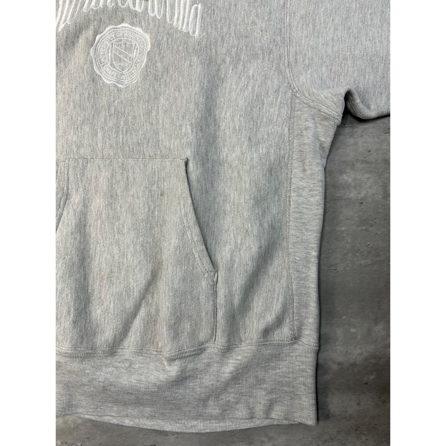 VTG 90s UNC Tarheels NCAA Champion Reverse Weave Hooded Sweatshirt Size XL