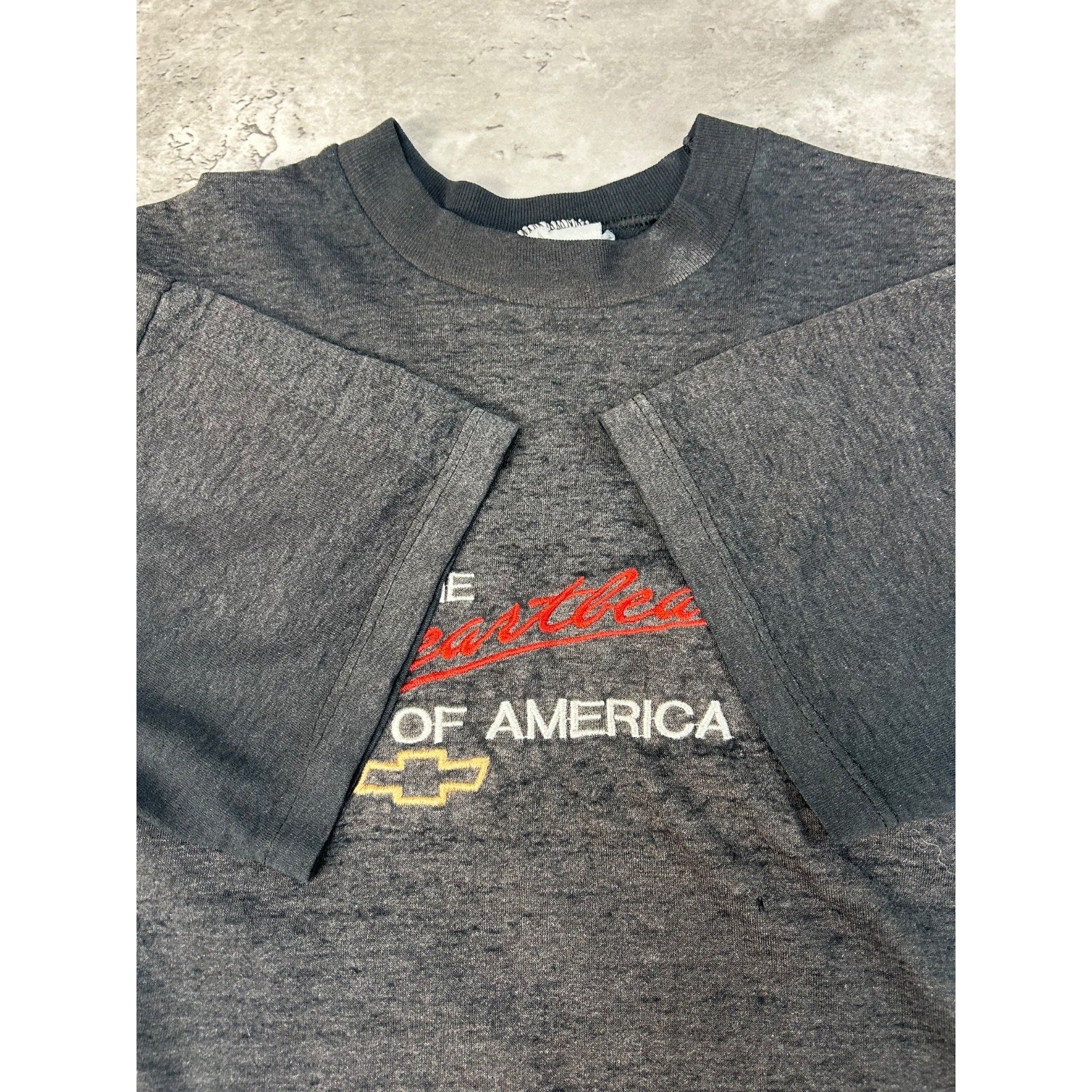 Vintage 90s Chevrolet Heartbeat Of America Embroidered T-Shirt Size Medium
