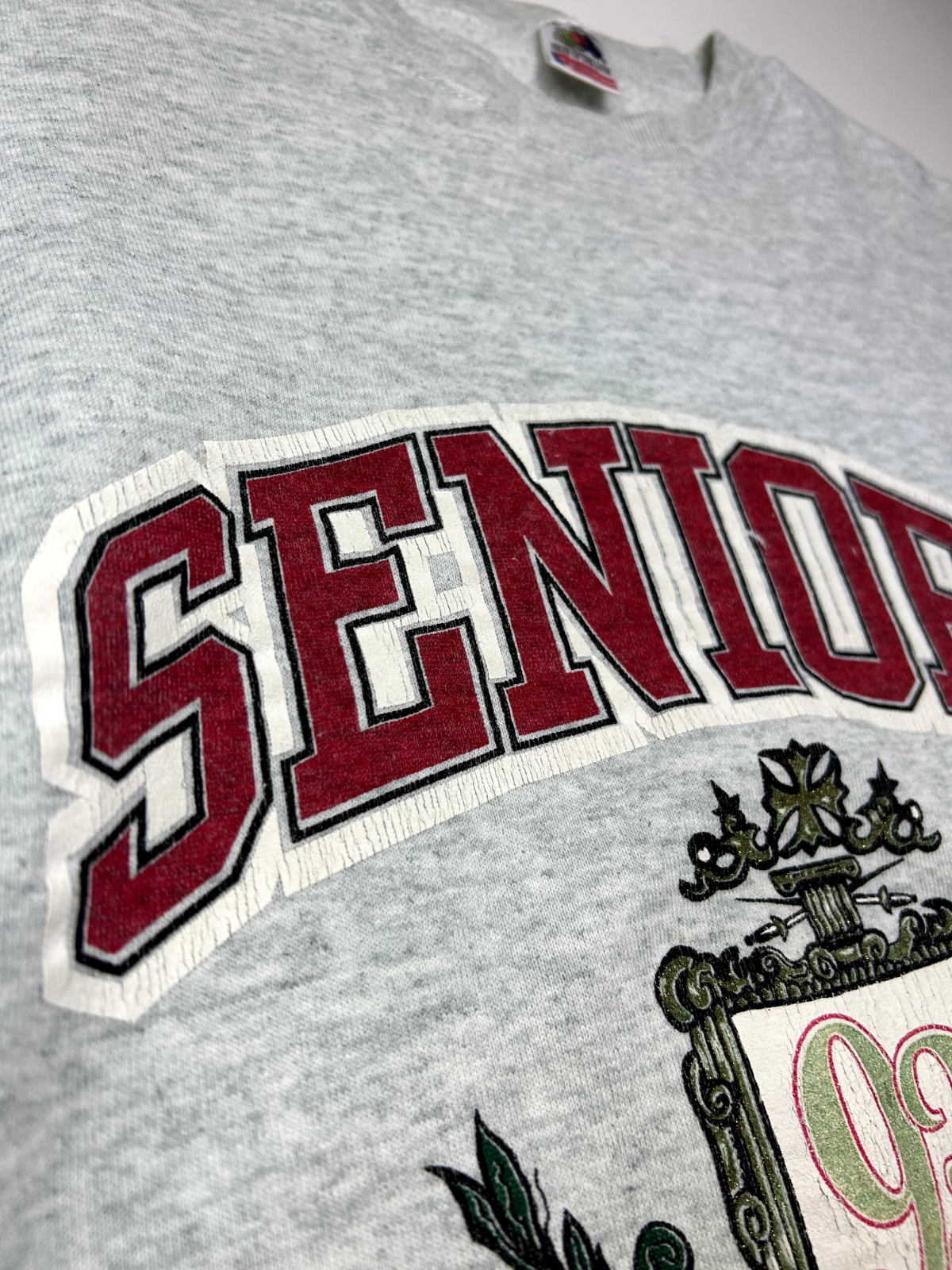 Vintage 1992 Seniors the Cutting Edge Collegiate Crest Style Sweatshirt Size XL