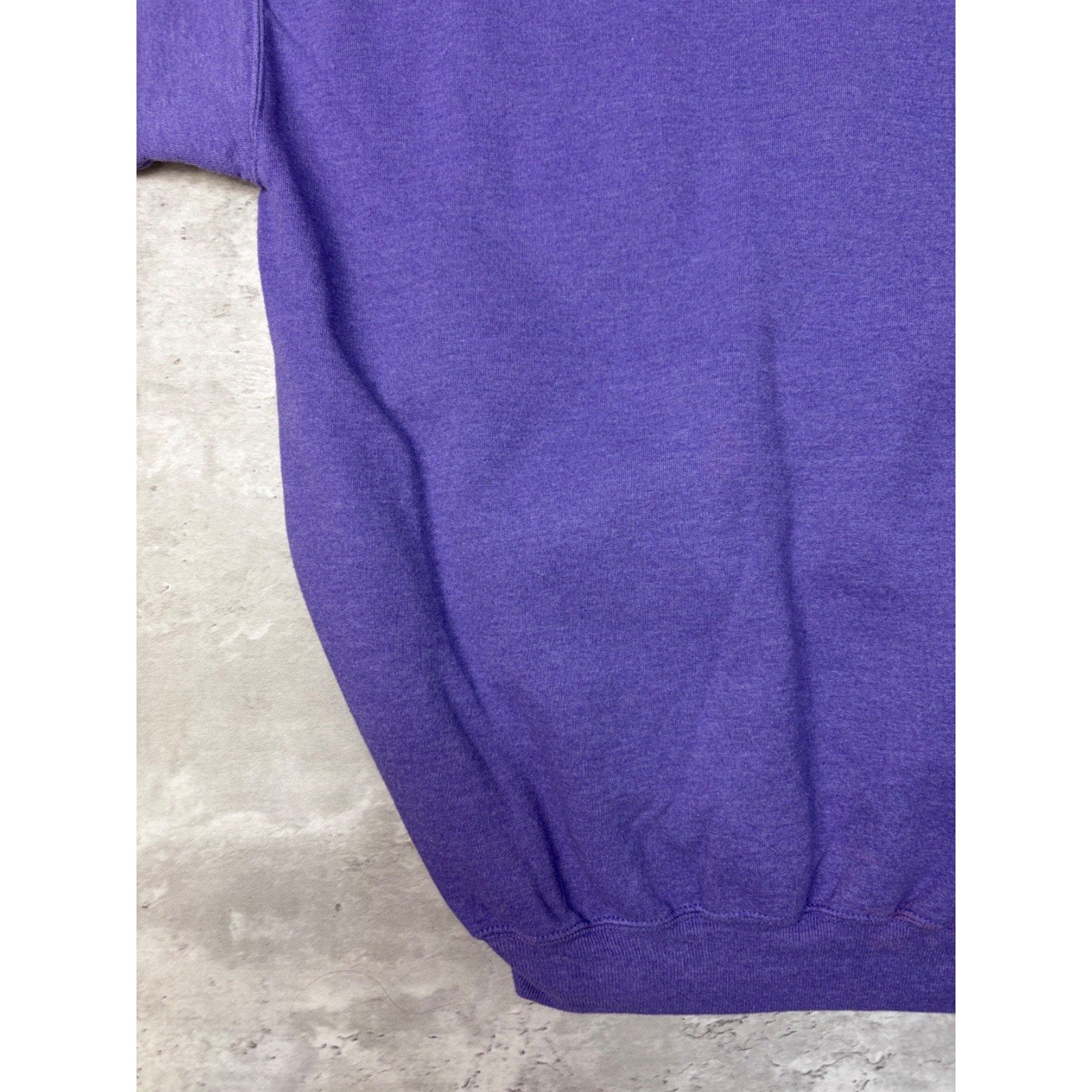 Vintage 90s Western Mustangs NCAA Embroidered Spellout Sweatshirt Size Medium