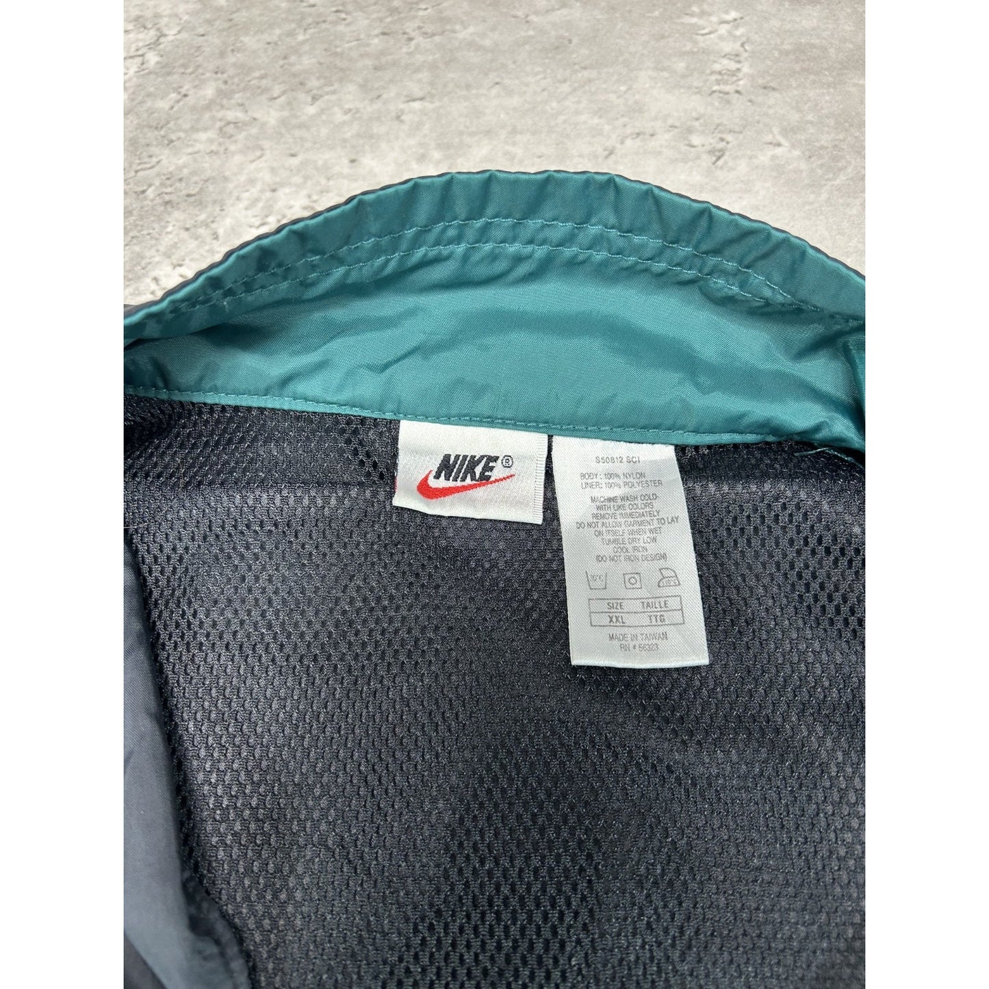 Vintage 90s Nike Embroidered 3D Swoosh Nylon Windbreaker Jacket Size 2XL