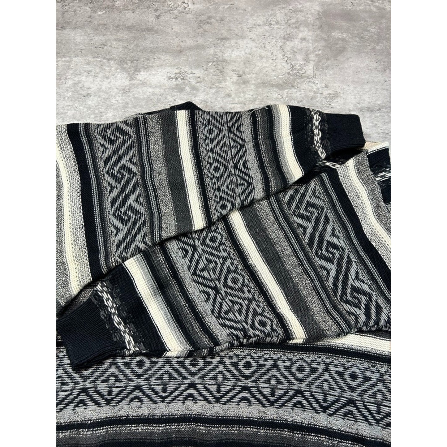Vintage 90s Studio Abstract Striped Pullover Ribbed Knit Sweater Size XL Black