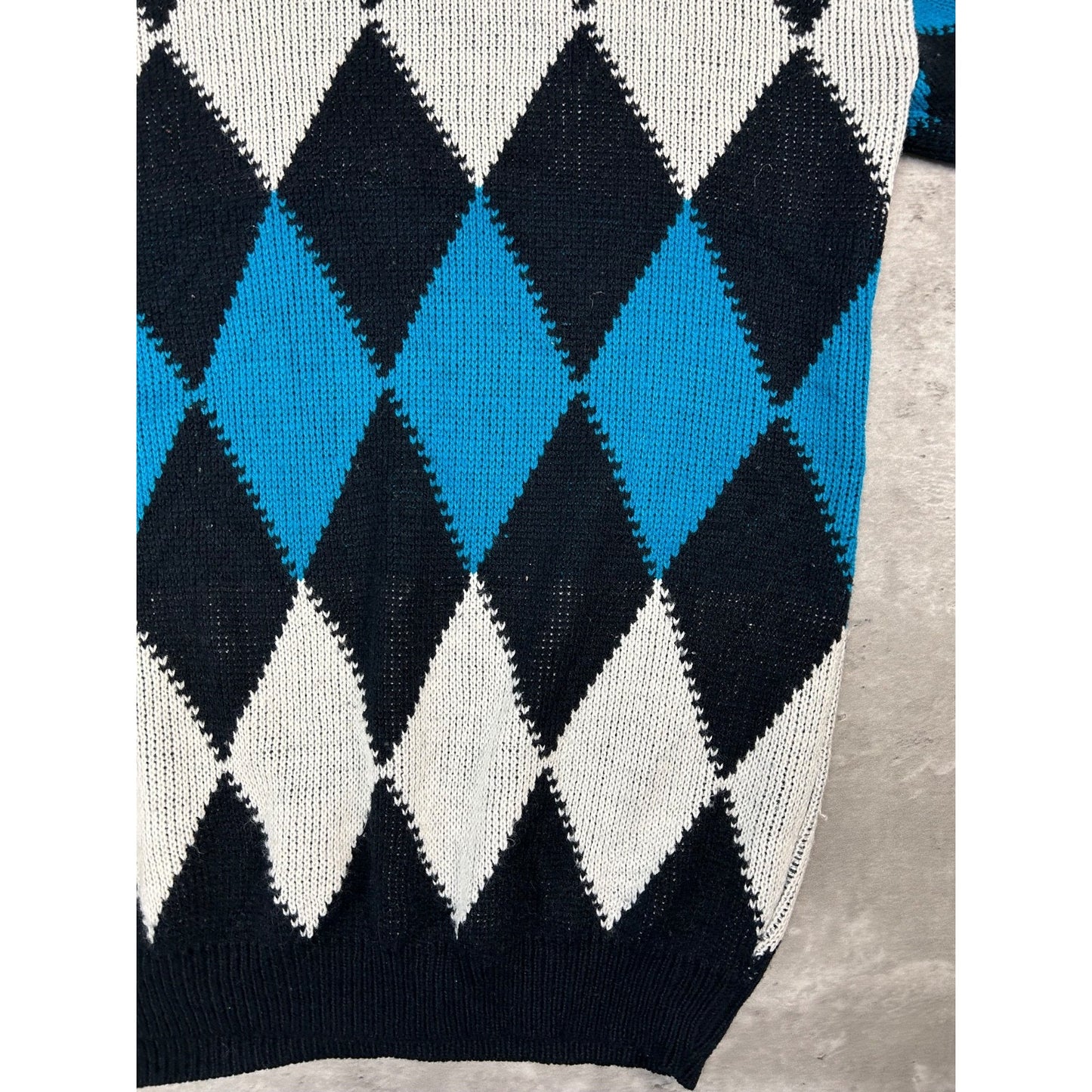 Vintage 80s/90s Yes Diamond Print Pullover Ribbed Knit Sweater Size Medium