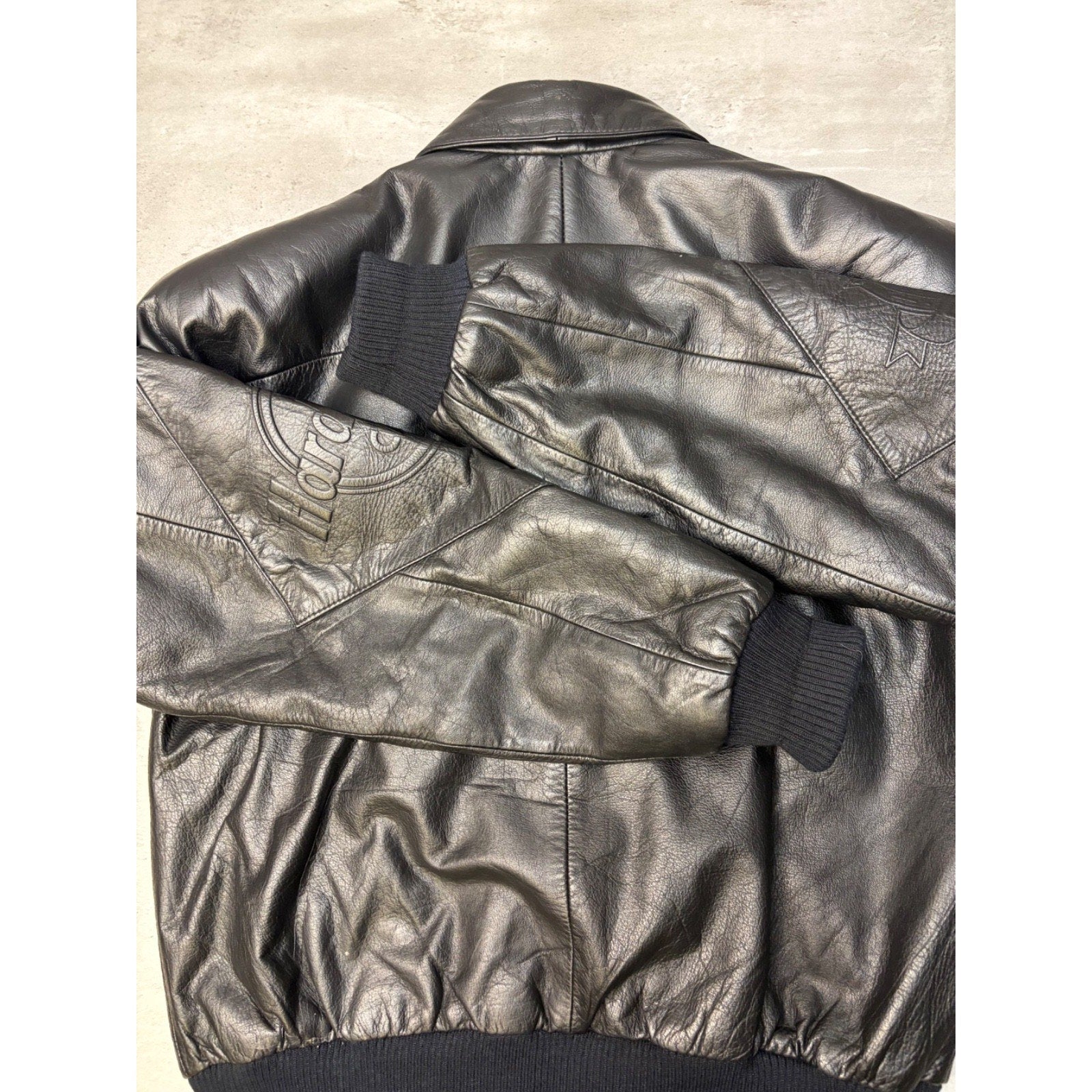 Vintage Hard Rock Cafe Embossed Sleeve Logo Leather Bomber Jacket Size Small