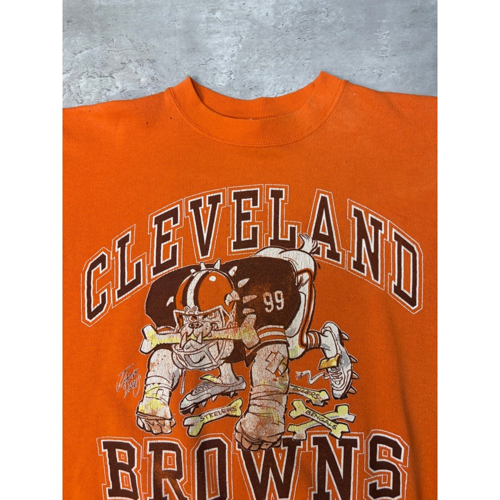 Vintage Cleveland Browns NFL Bulldog Spellout Graphic Sweatshirt Size Large