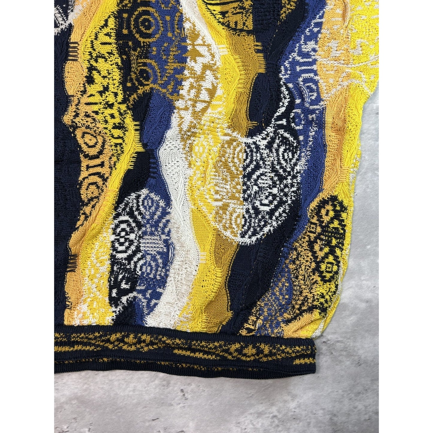 Vintage 90s Coogi Abstract 3D Knit 1/4 Button Collared Knit Sweater Size XL