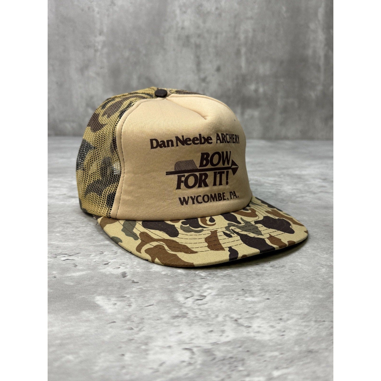 Vintage 80s Bow For It Dan Neebe Archery Two Tone Trucker Snapback Hat OSFA
