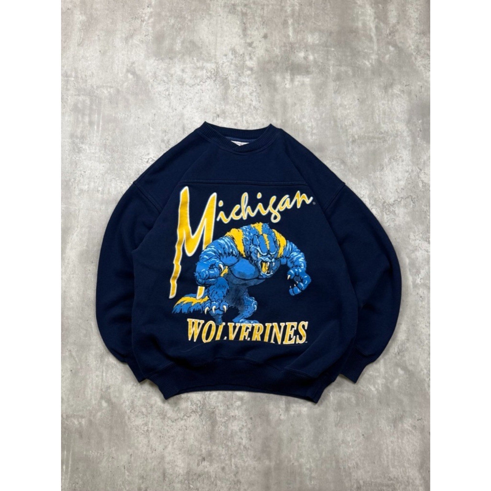 Vintage 90s Michigan Wolverines NCAA Mascot Graphic Sweatshirt Size Medium