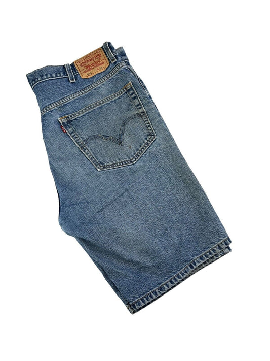 Vintage Levi's 505 Red Tab Regular Fit Medium Wash Denim Shorts Size 38