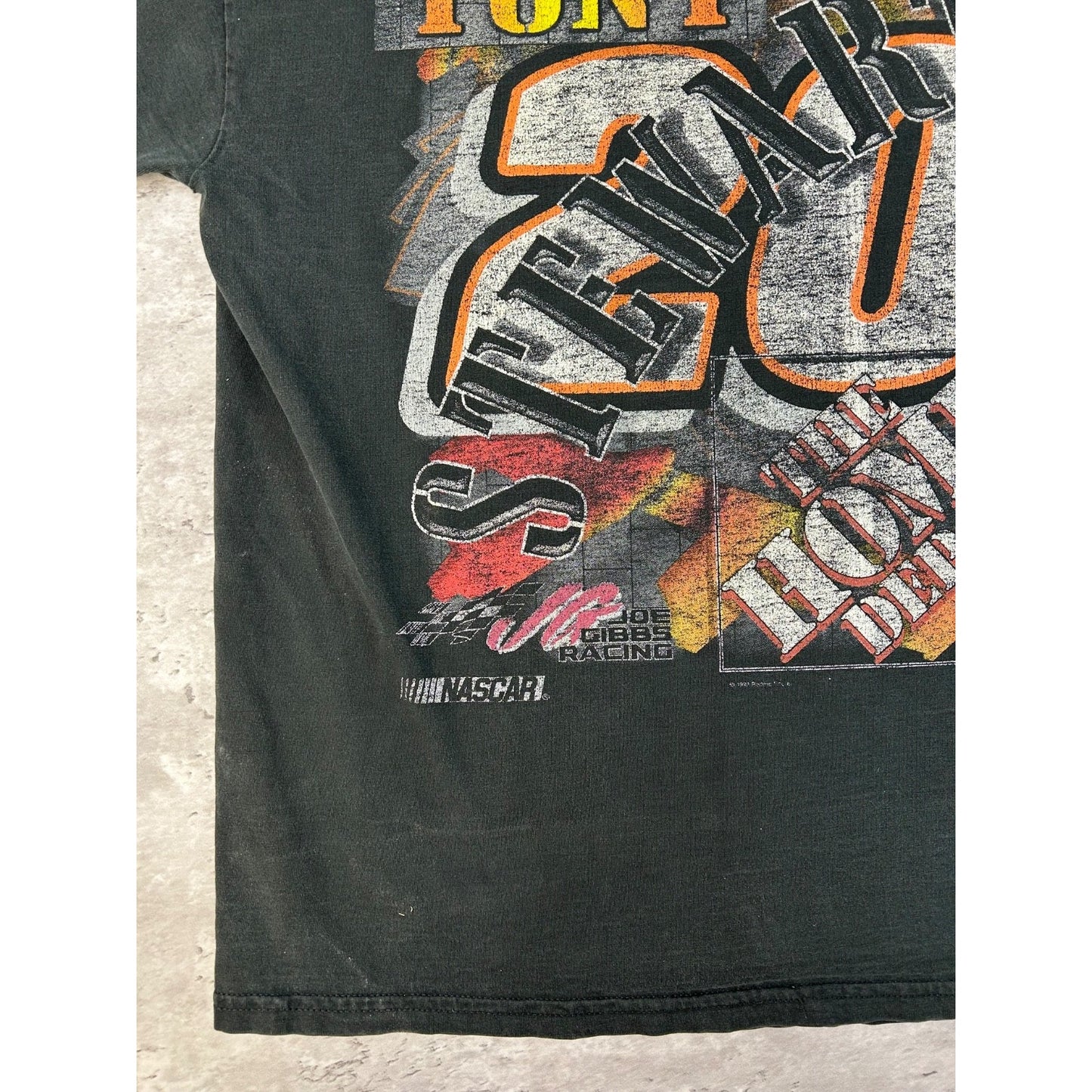 Vintage Tony Stewart #20 Extreme Danger Nascar Racing Graphic T-Shirt Sz Medium