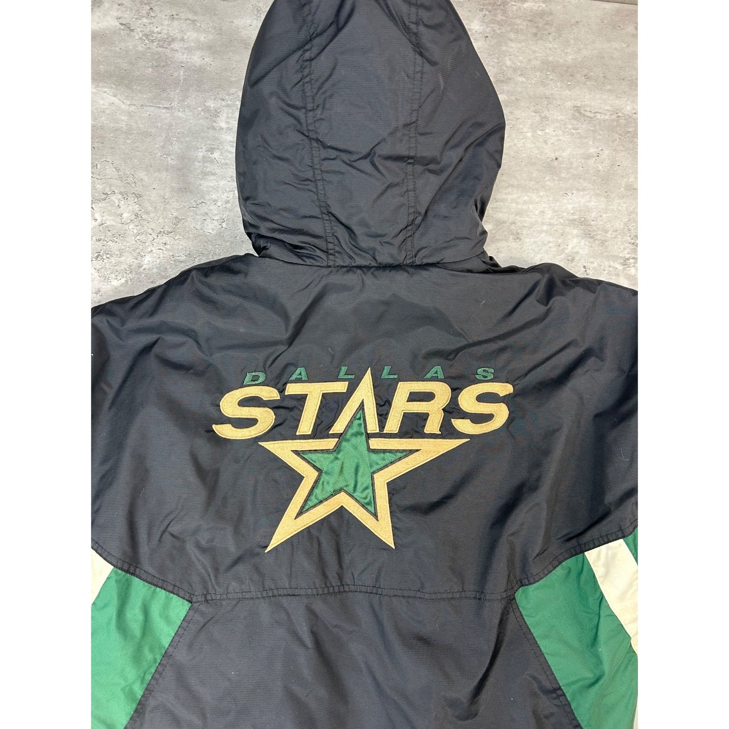 Vintage 90s Dallas Stars NHL Embroidered Insulated Starter Jacket Size Medium