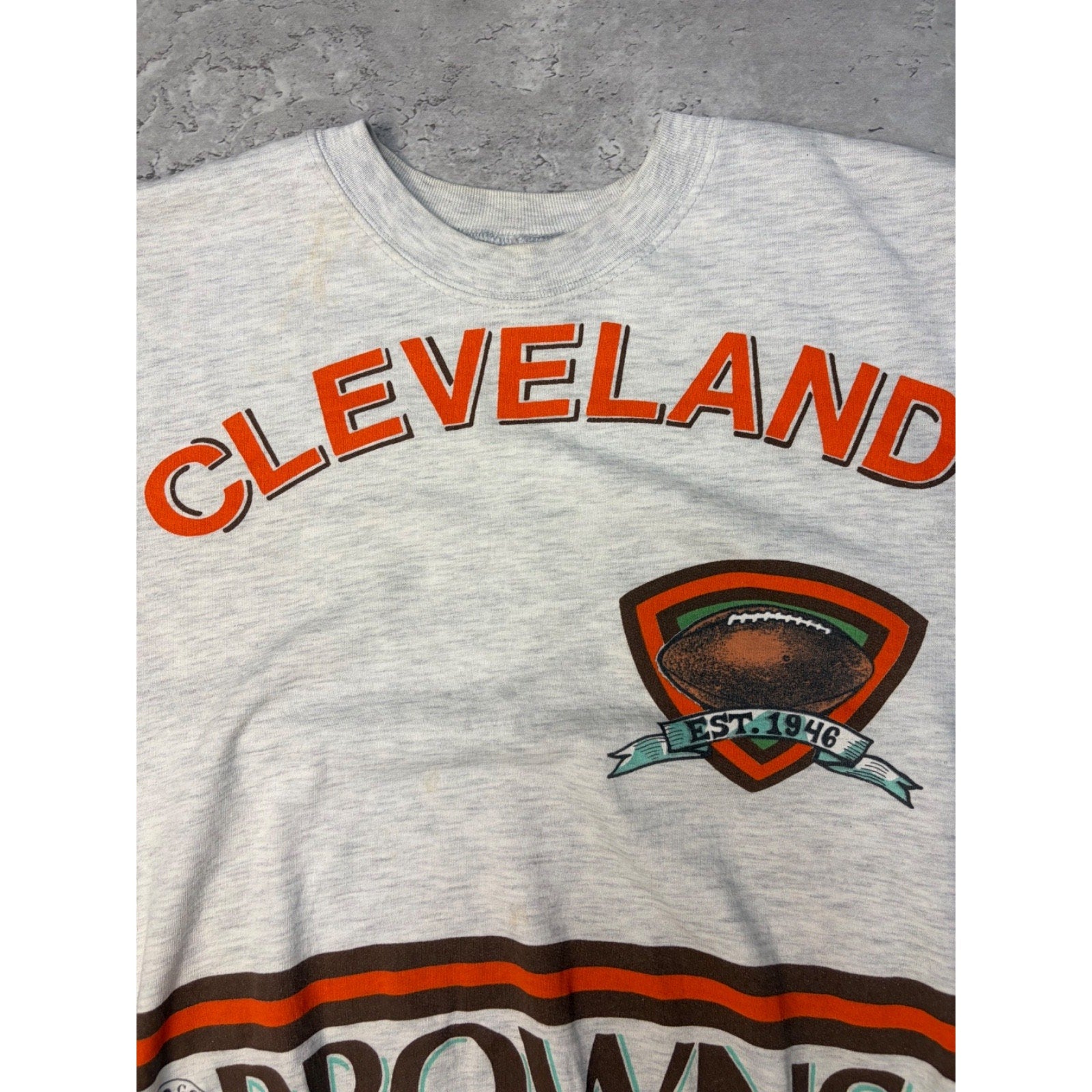 Vintage 1990 Cleveland Browns NFL AOP Spellout Graphic Sweatshirt Size Medium