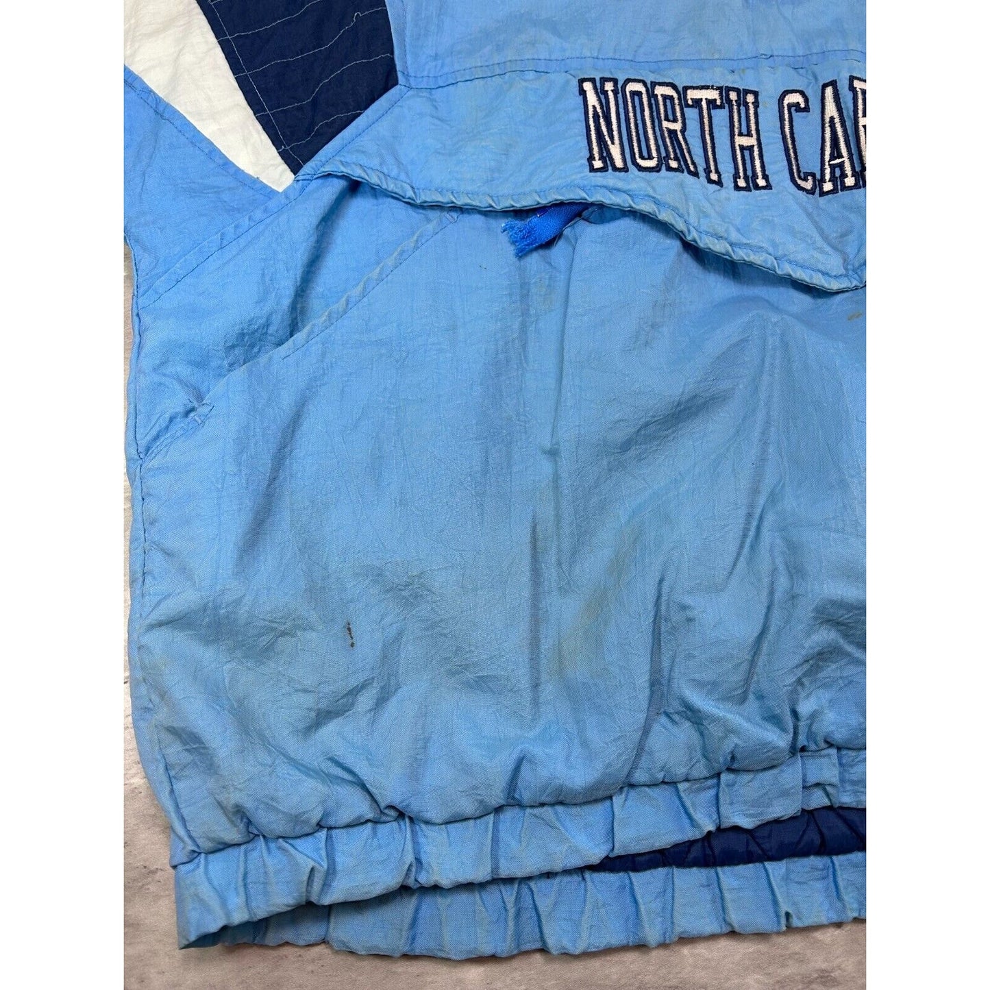 Vintage UNC Tarheels NCAA Quilted Lined Hooded Starter Jacket Size Large