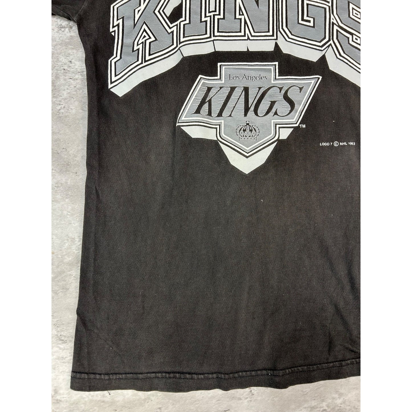 Vintage 1993 Los Angeles Kings NHL Big Graphic Spellout T-Shirt Size Medium