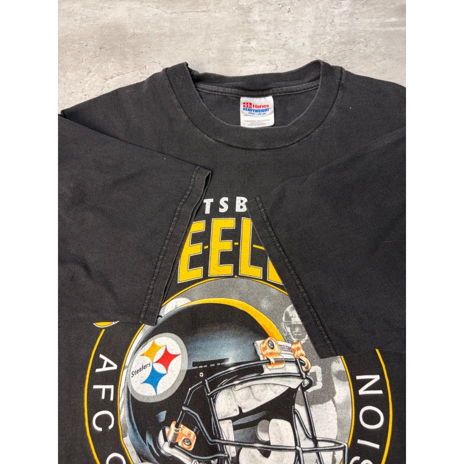 Vintage 1997 Pittsburgh Steelers NFL Big Helmet Graphic T-Shirt Size Large