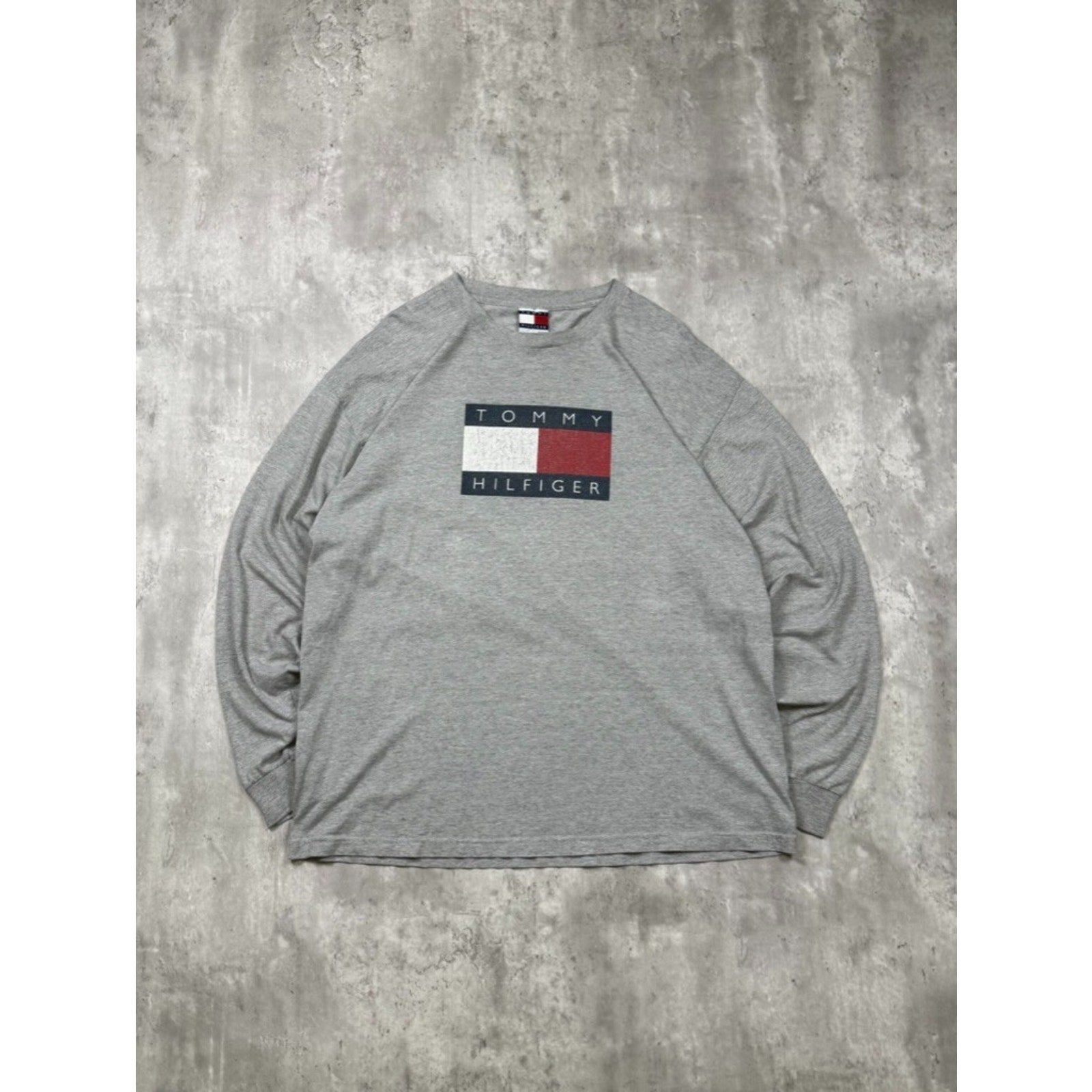 Vintage 90s Tommy Hilfiger Graphic Logo Long Sleeve T-Shirt Size XL