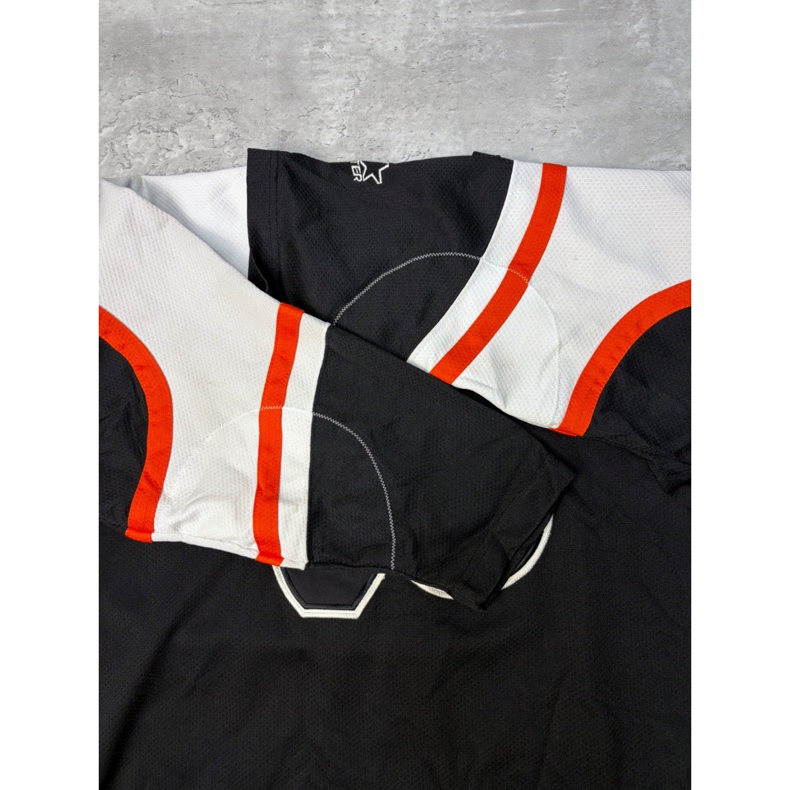 Vintage Philadelphia Flyers NHL Stitched Starter Hockey Jersey Size L/XL YOUTH