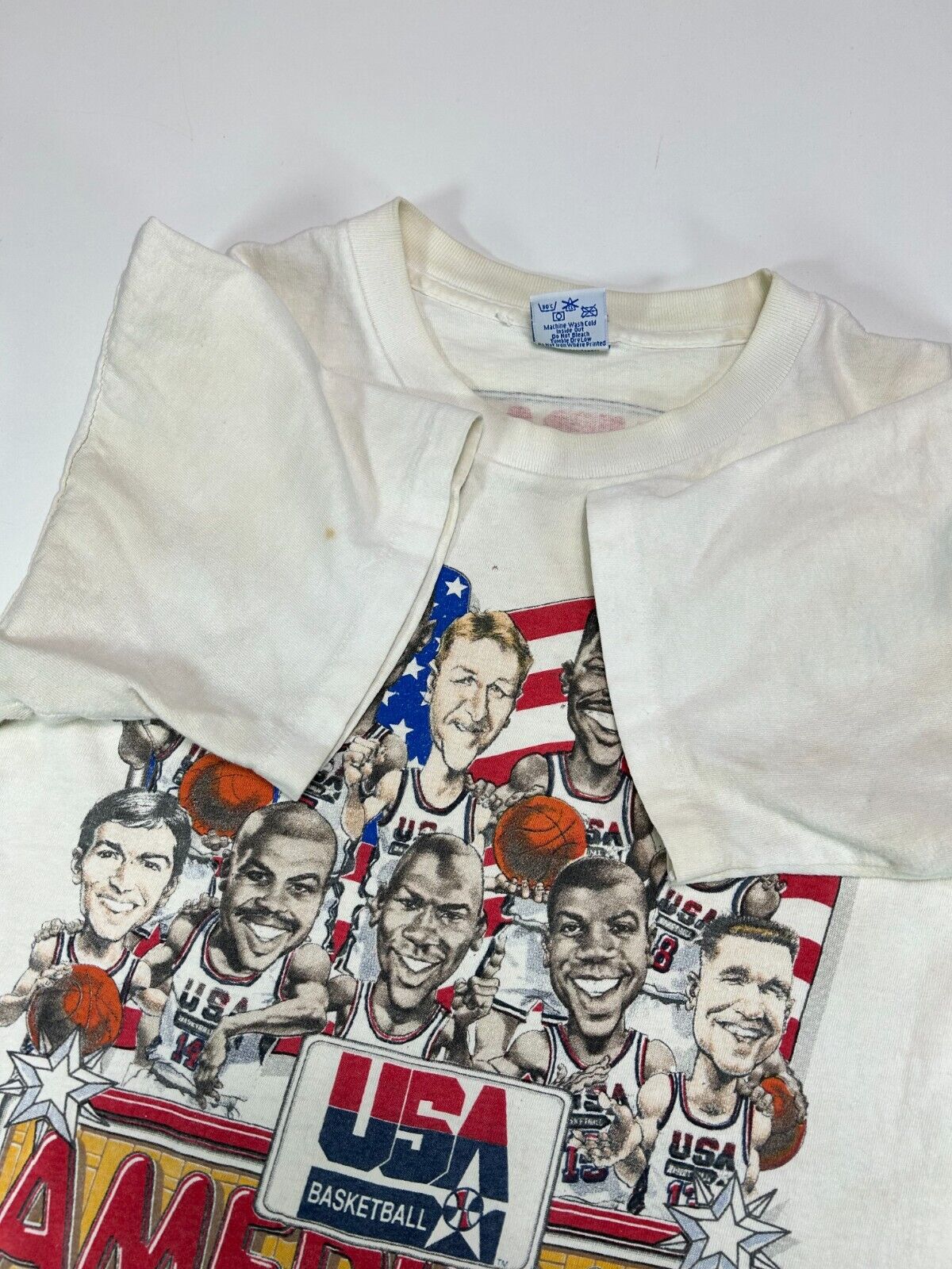 Vintage 1991 Team USA Caricature Graphic Basketball T-Shirt Size Medium