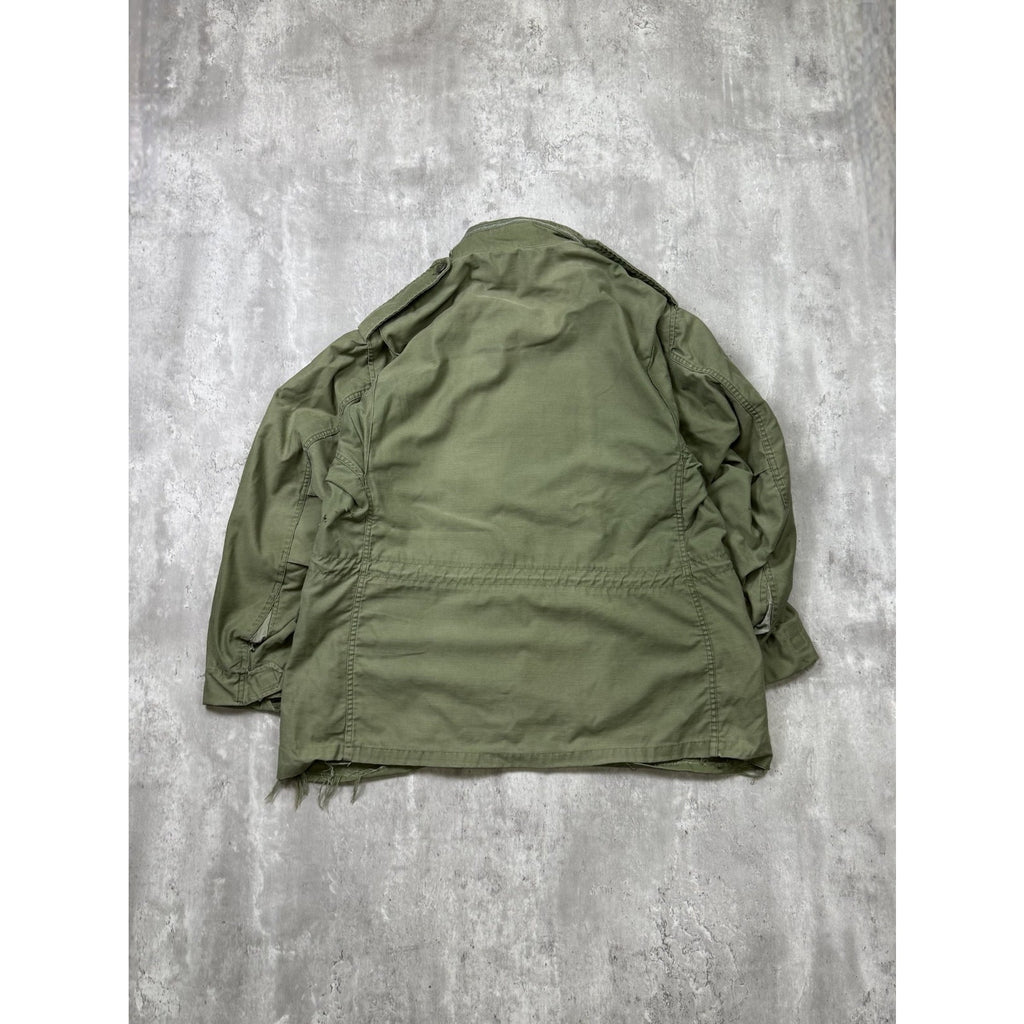 Vintage 1960s US Military M-65 Multi Pockey Long Jacket Size Large