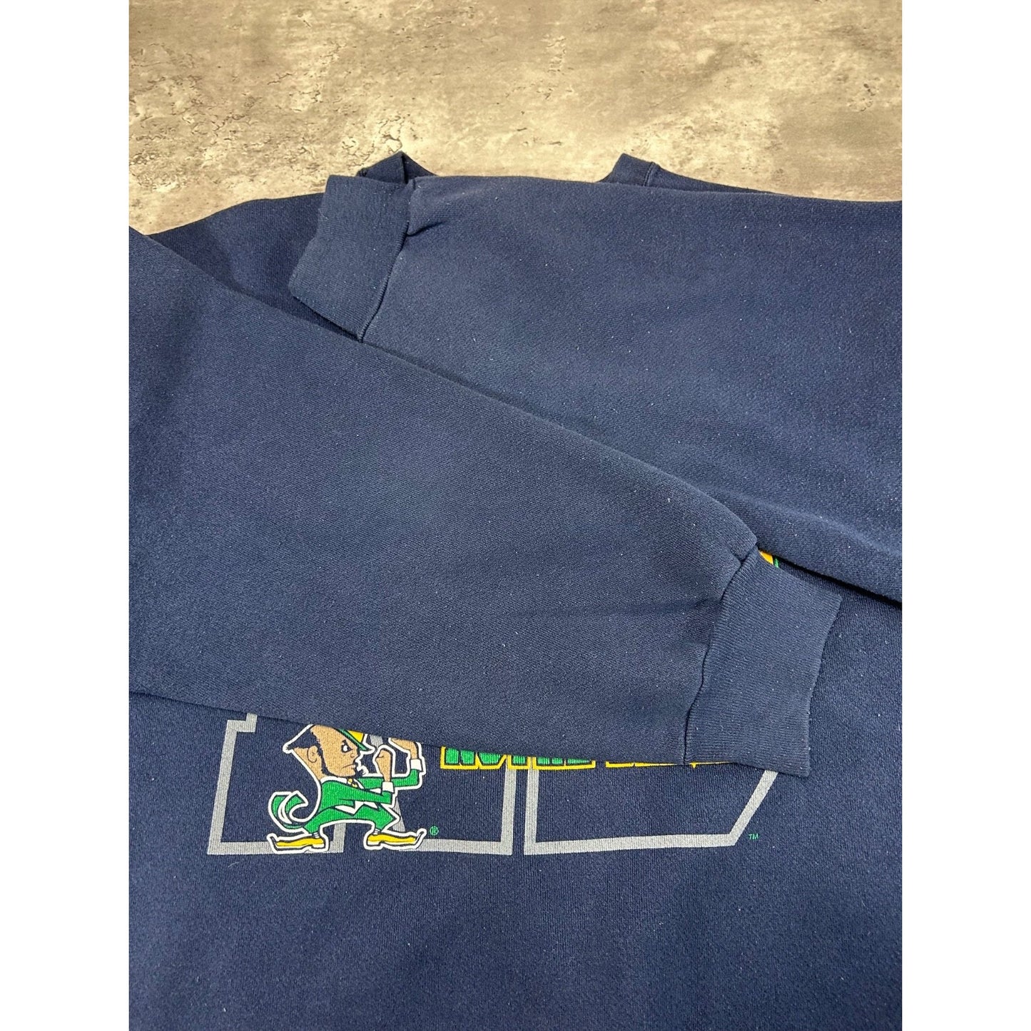 Vintage 90s Notre Dame Fighting Irish NCAA Big Graphic Sweatshirt Size XL
