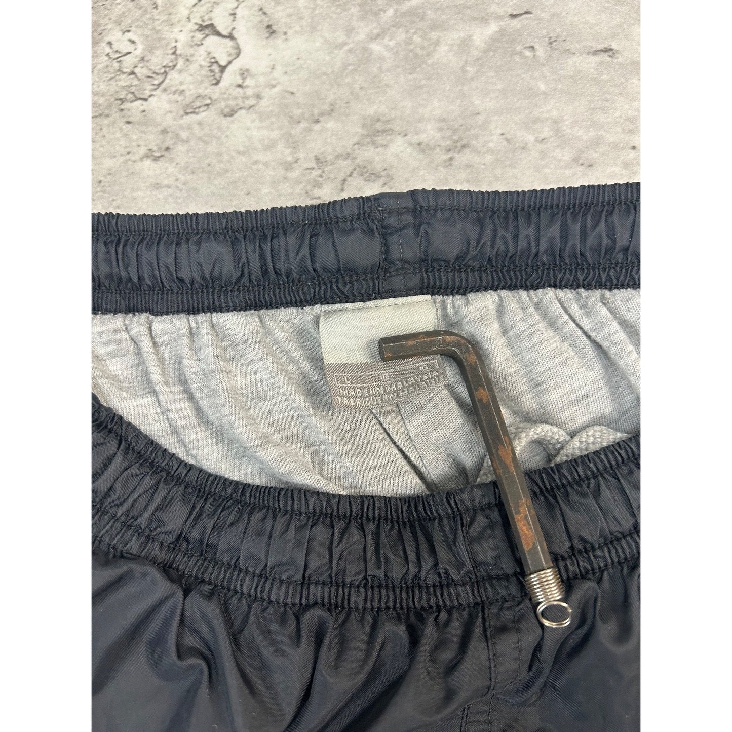 Vintage 2000s Nike Embroidered Swoosh Nylon Track Pants Size Large