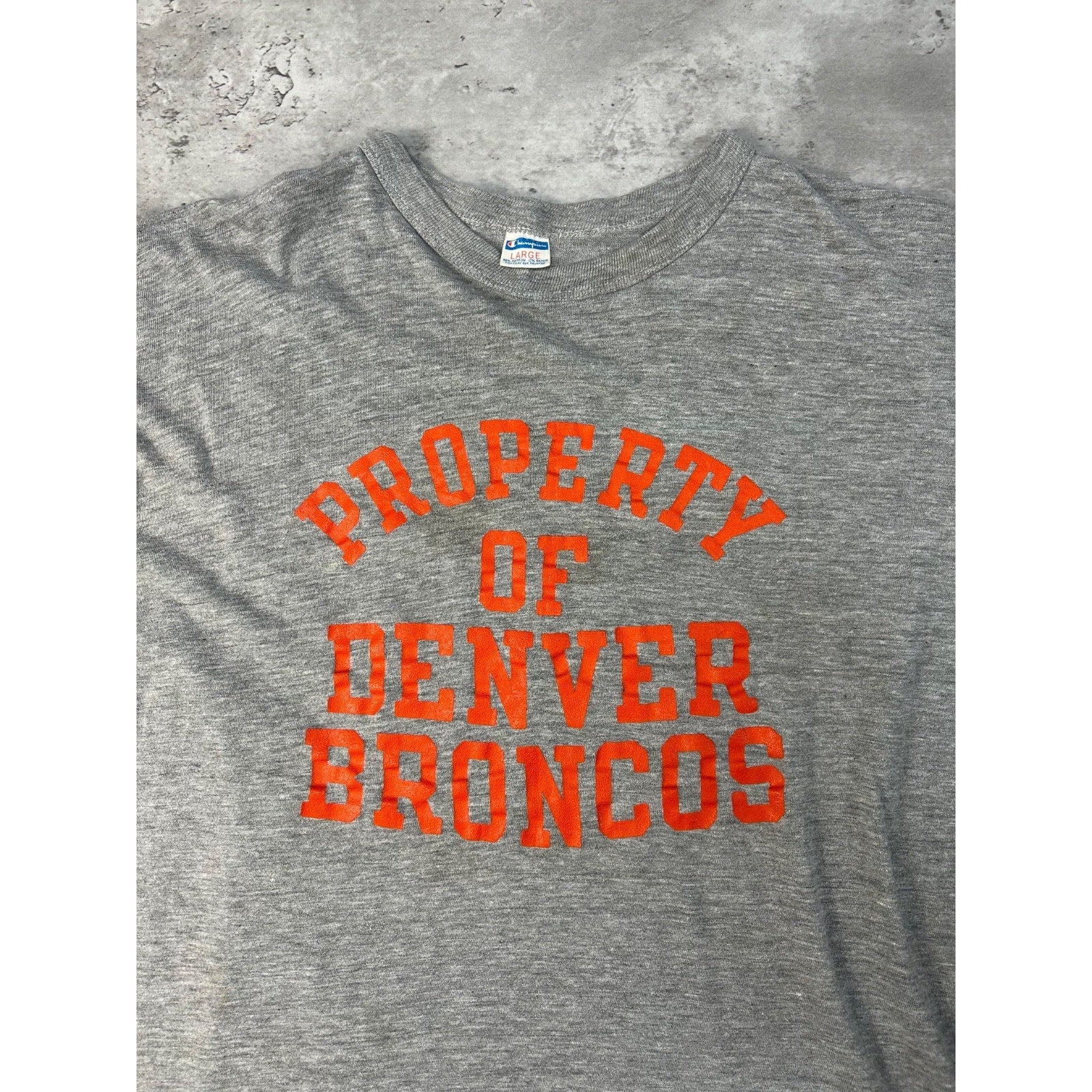 Vintage 80s Denver Broncos NFL Spellout Graphic Football Warmup T-Shirt Sz Large