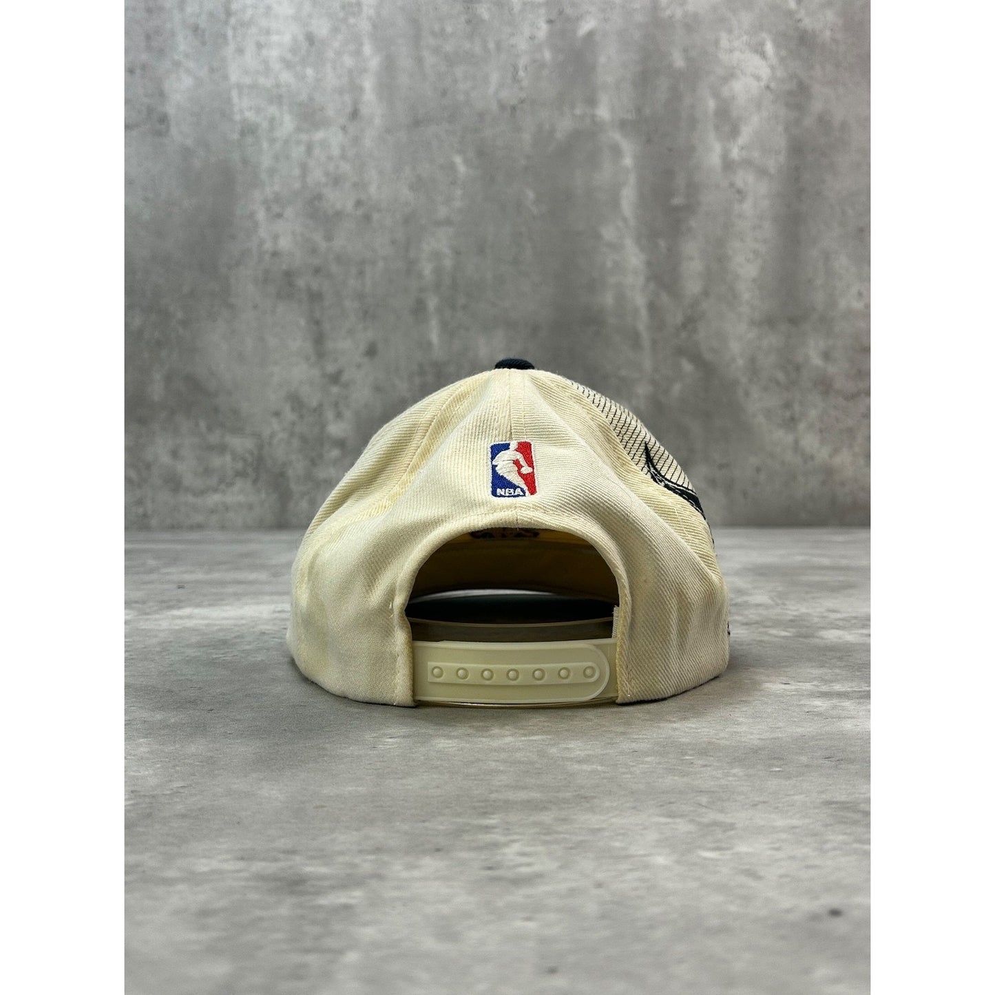 Vintage 90s Chicago Bulls NBA Sports Specialties Shadow Snapback Hat OSFA