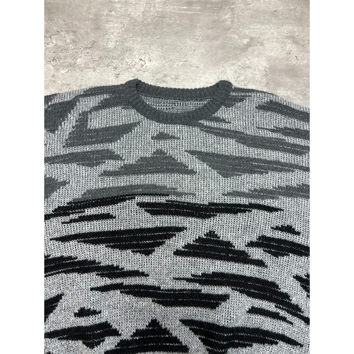 Vintage 90s Abstract Gradient Striped Pullover Ribbed Knit Sweater Size XL