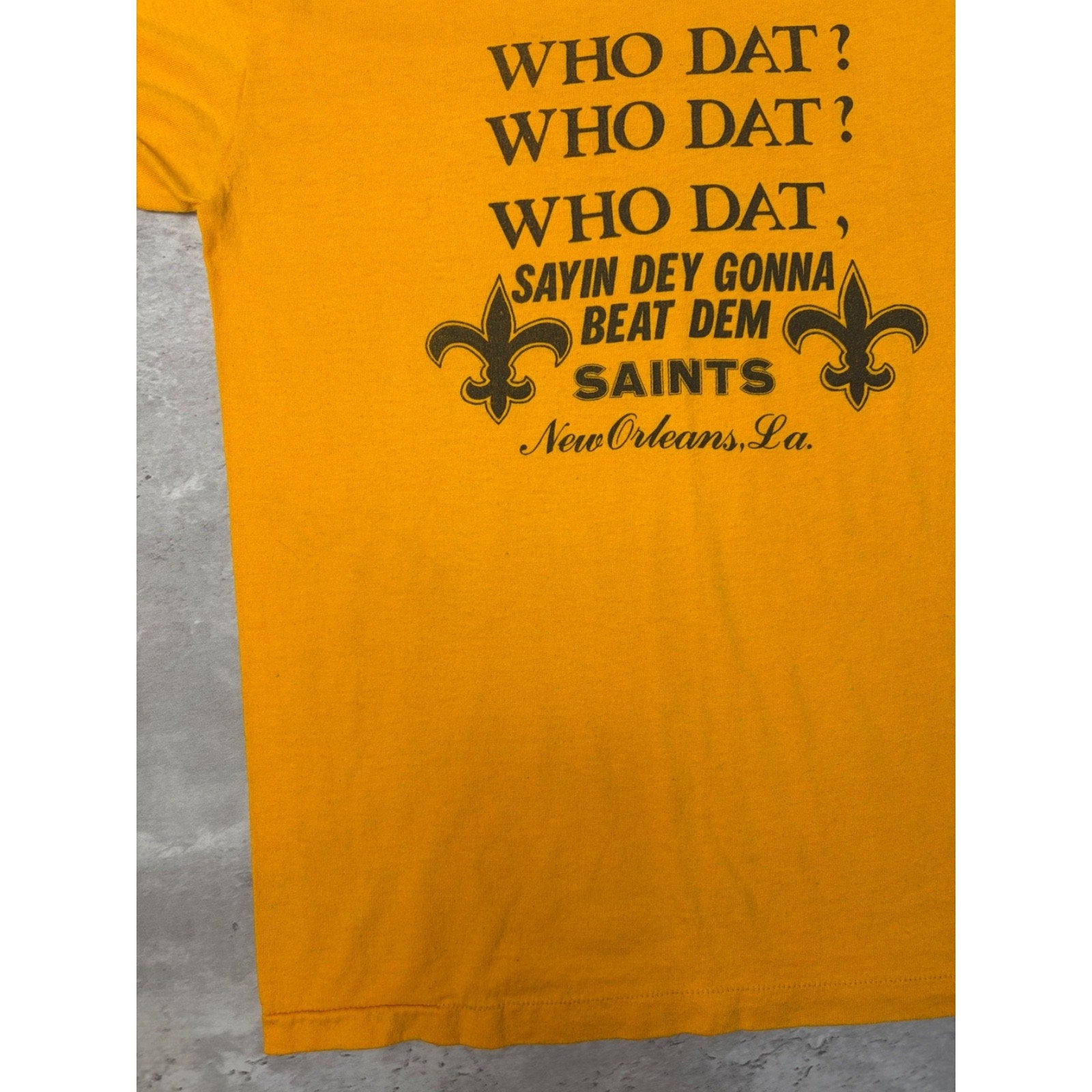 80s/90s New Orlean Saints NFL Who Dat Saying Dey Gonna Beat T-Shirt Size Medium