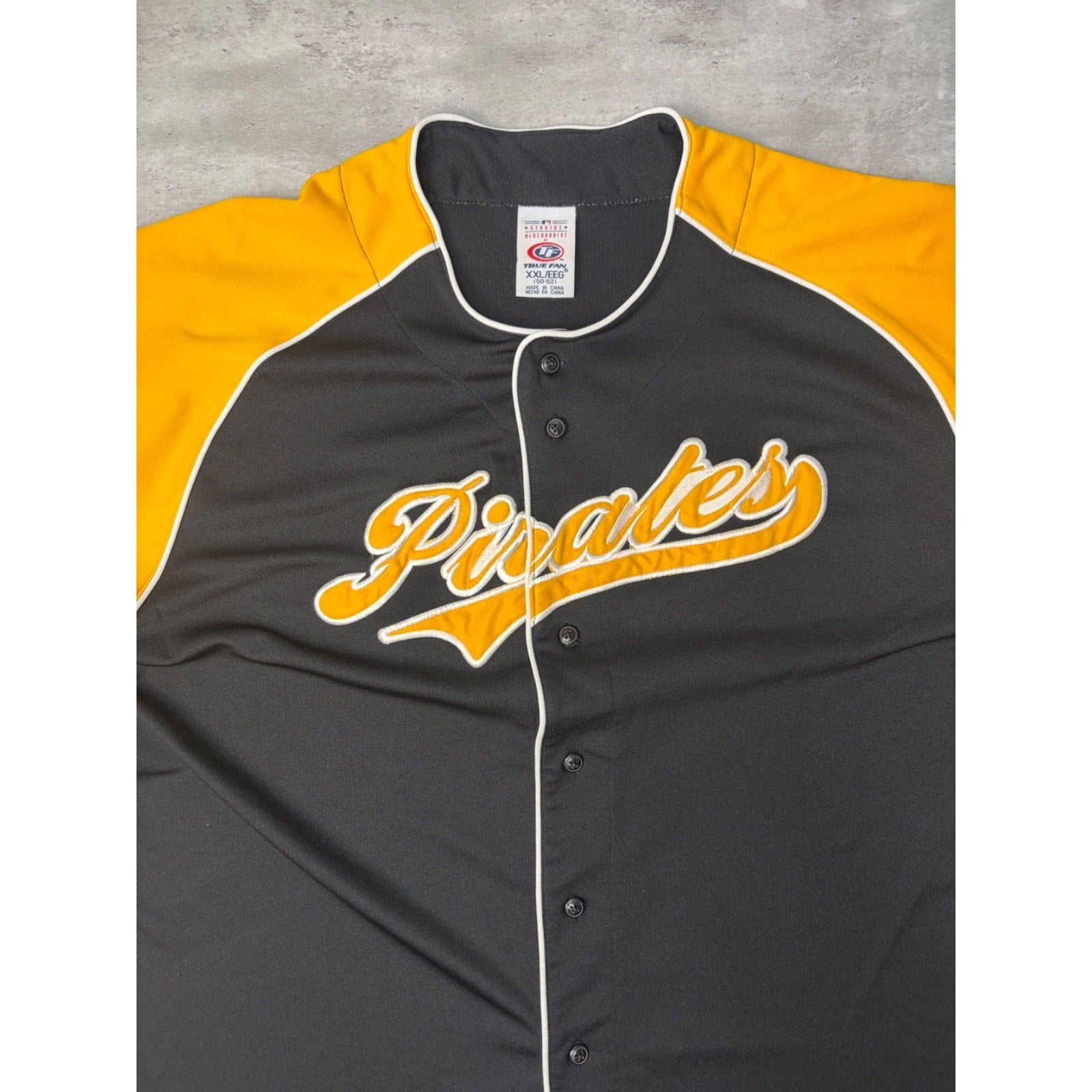 Vintage Pittsburgh Pirates MLB Script Spellout Baseball Jersey Size 2XL