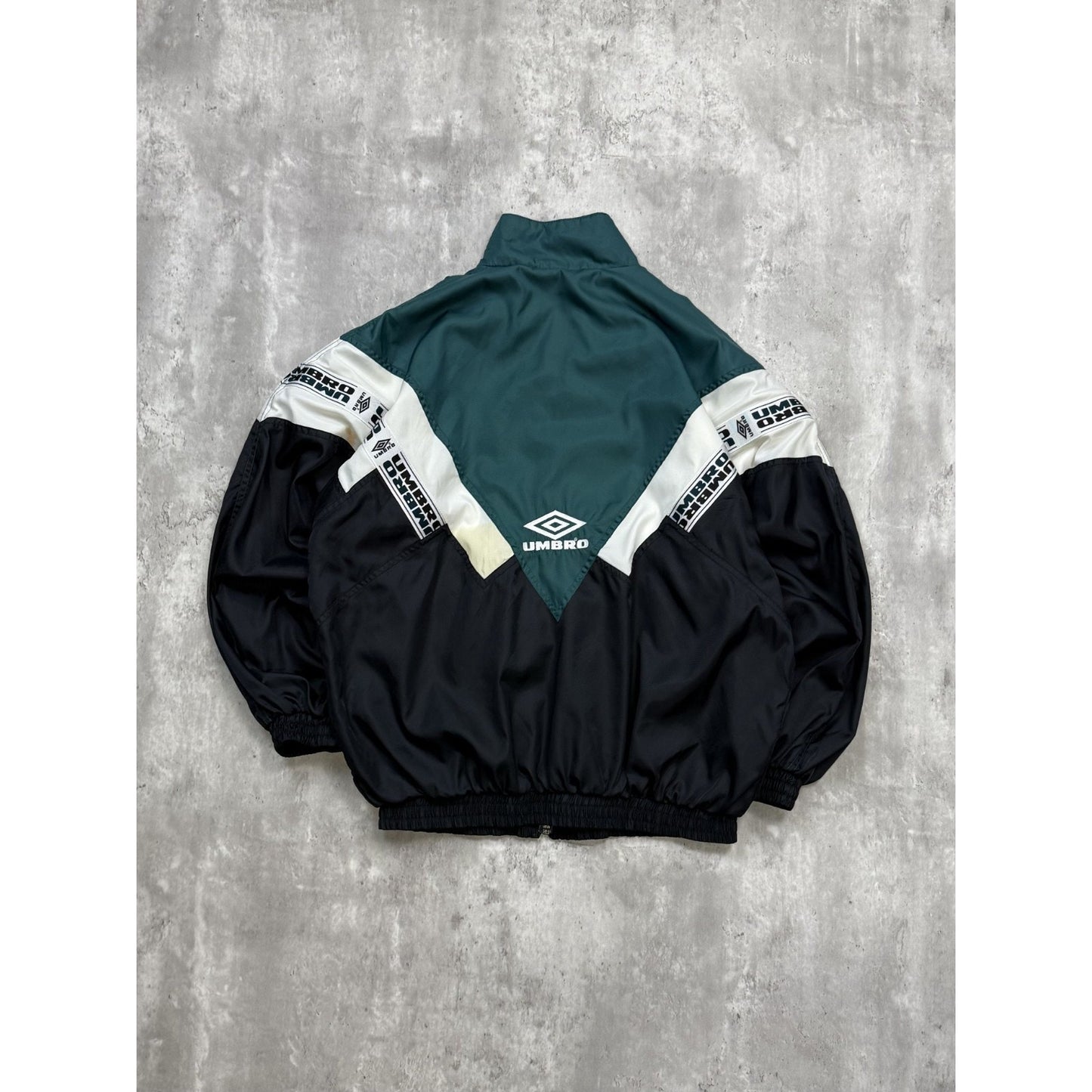 Vintage 90s Umbro Embroidered Logo Full Zip Windbreaker Jacket Size Medium