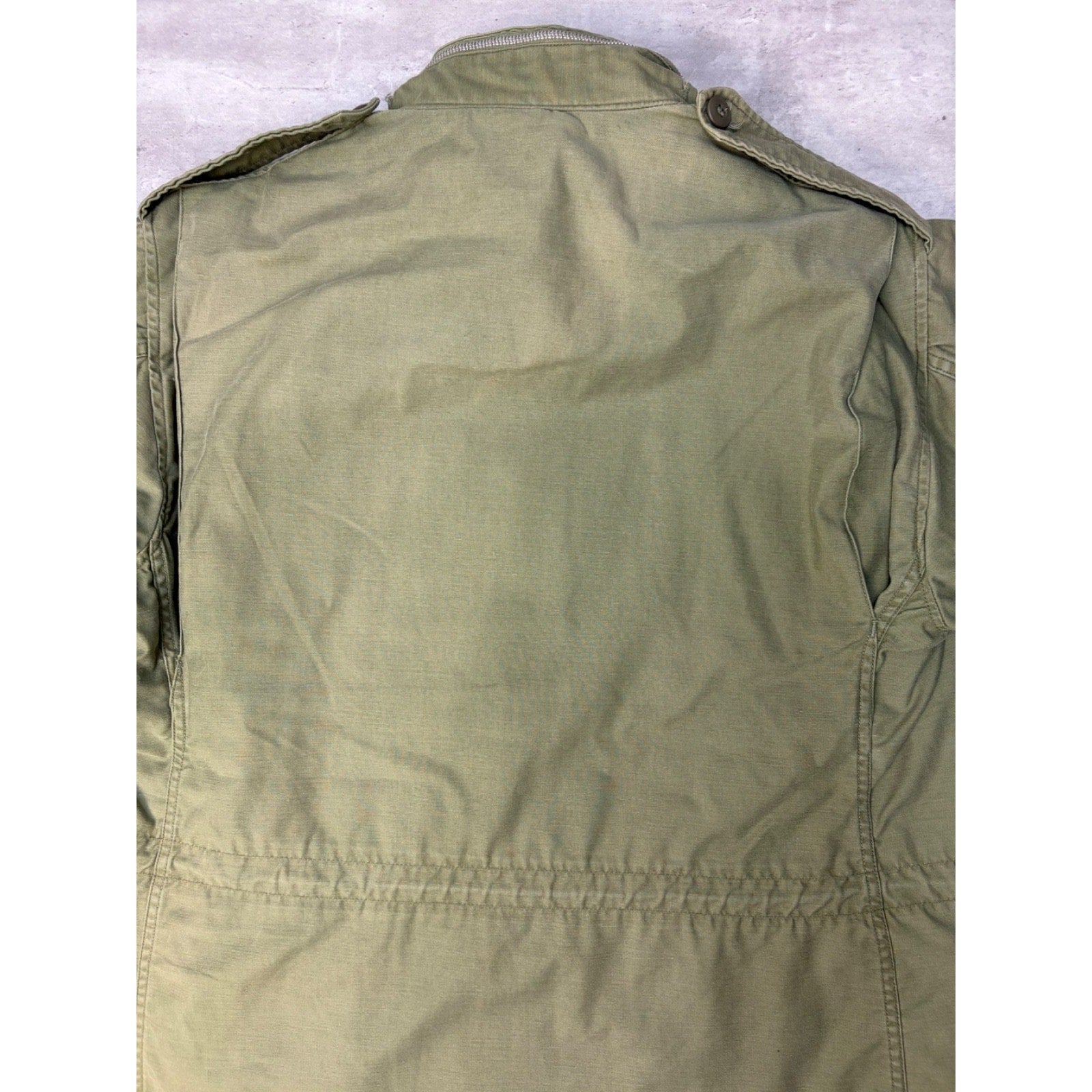 Vintage 1960s US Military M-65 Multi Pockey Long Jacket Size Large