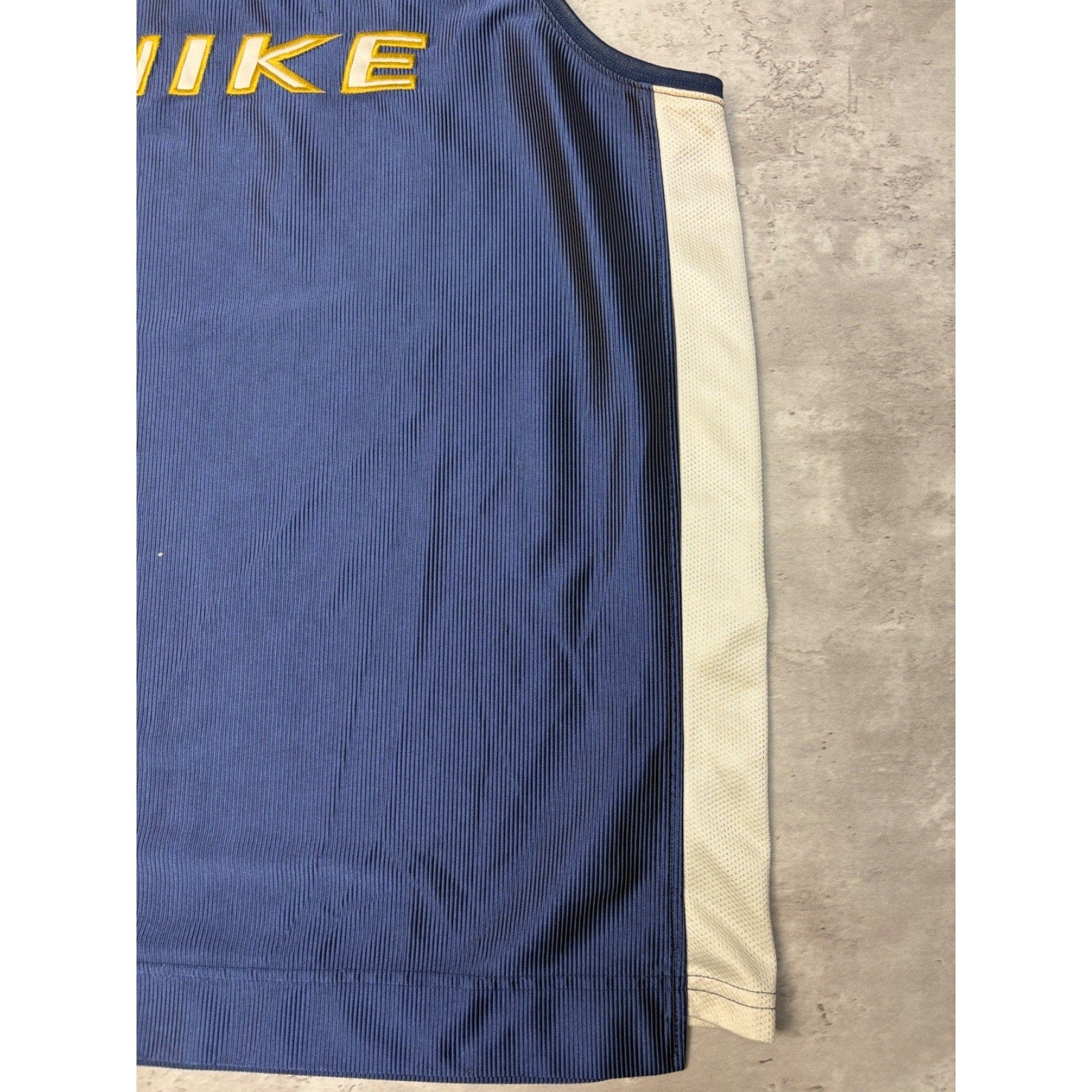 Vintage Y2K Nike Embroidered Spellout Basketball Jersey Size XL