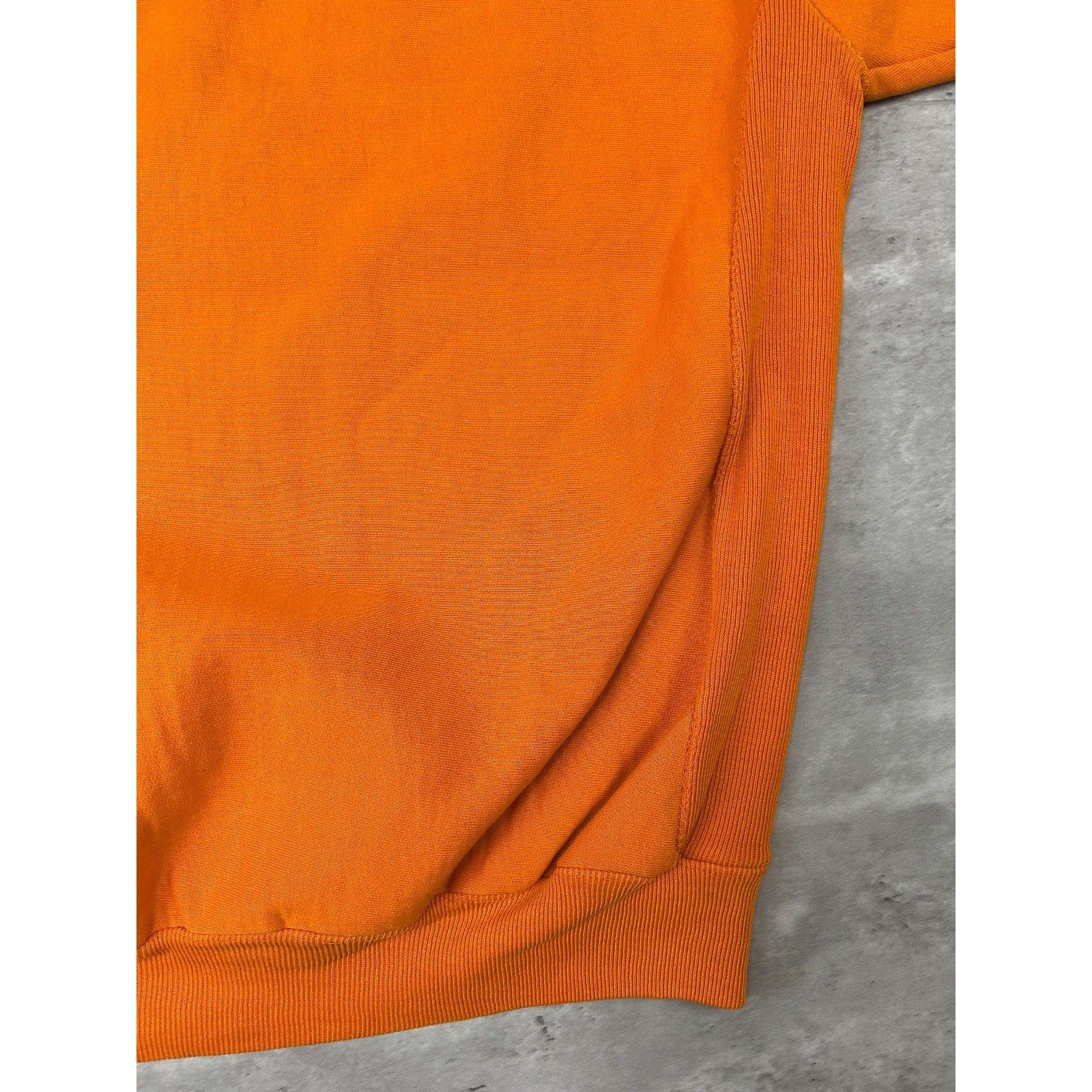 Vintage Tennessee Volunteers NCAA Embroidered Spellout Sweatshirt Size Medium