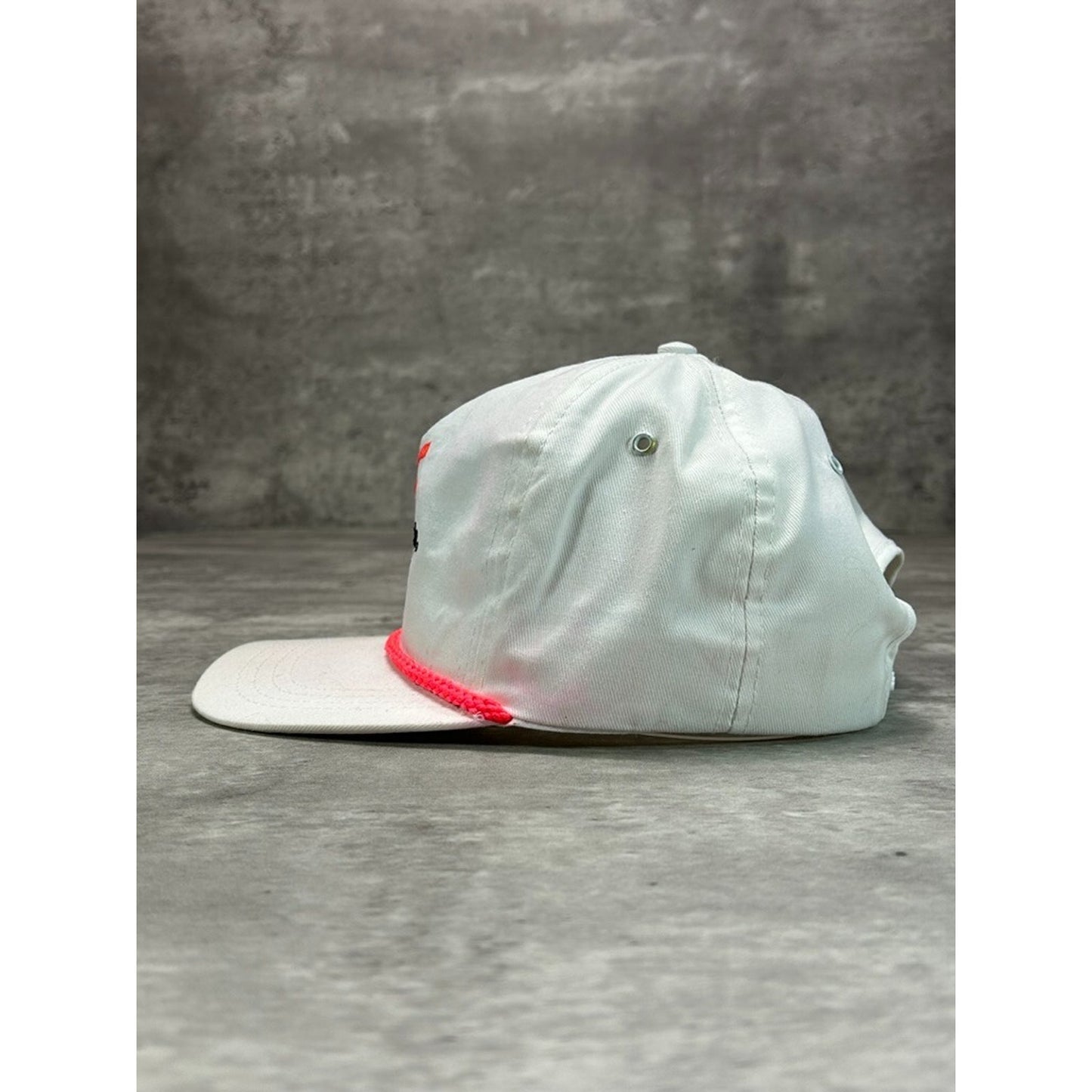 Vintage 90s Western Auto Racing Embroidered Spellout Snapback Hat OSFA White
