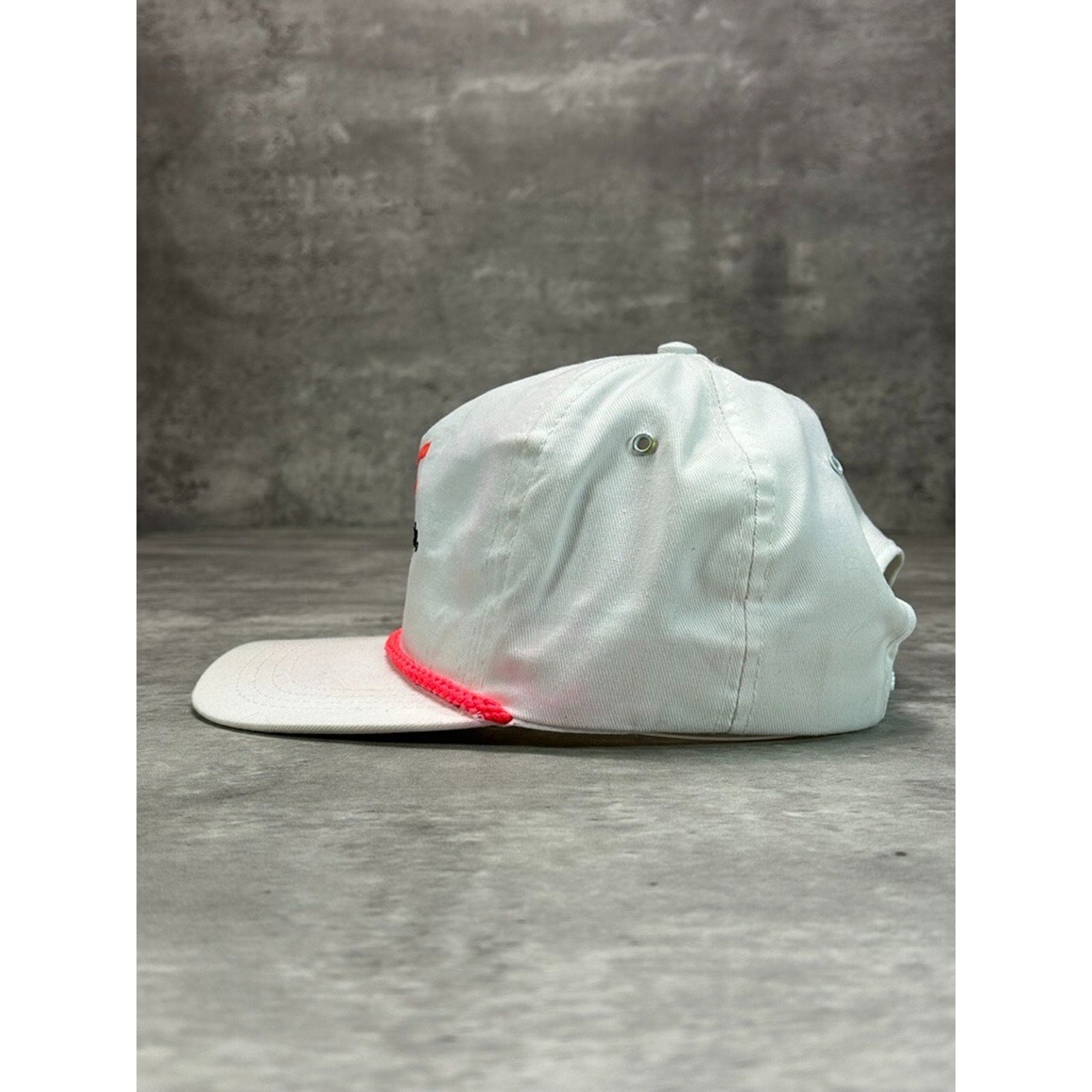 Vintage 90s Western Auto Racing Embroidered Spellout Snapback Hat OSFA White