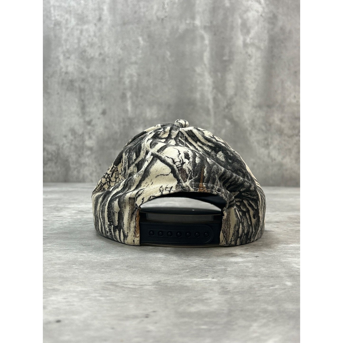 Vintage Daystone Tree Camp Hunting Snapback Hat OSFA