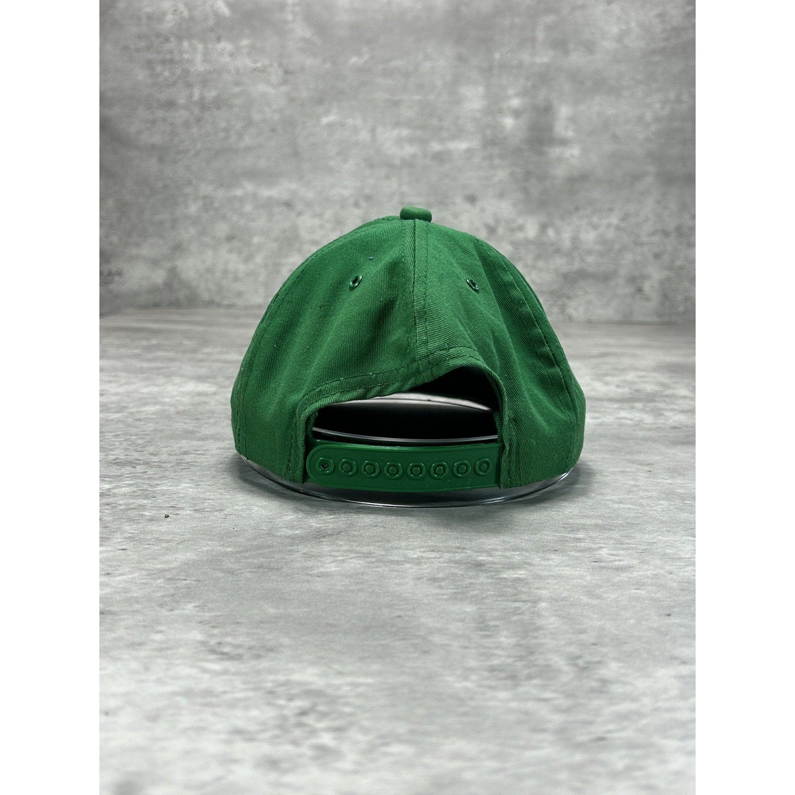 Vintage John Deere Tractors Embroidered Logo Snapback Hat OSFA YOUTH Green